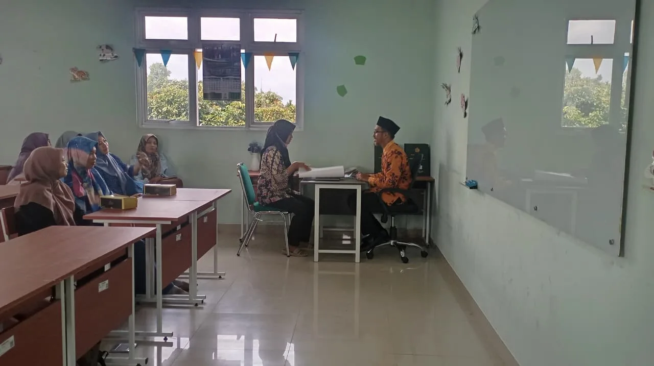 Pembagian Rapor Semester Gasal di MTsN 10 Sleman, Momentum Tingkatkan  Prestasi Belajar