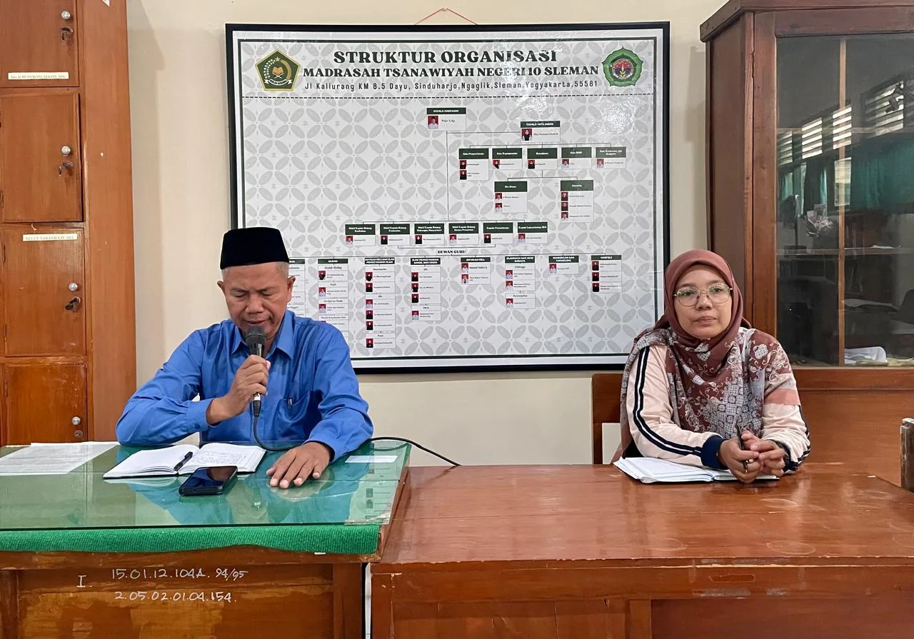 Rapat Dinas MTsN 10 Sleman: Evaluasi dan Refleksi Kinerja Semester Gasal 2025/2026