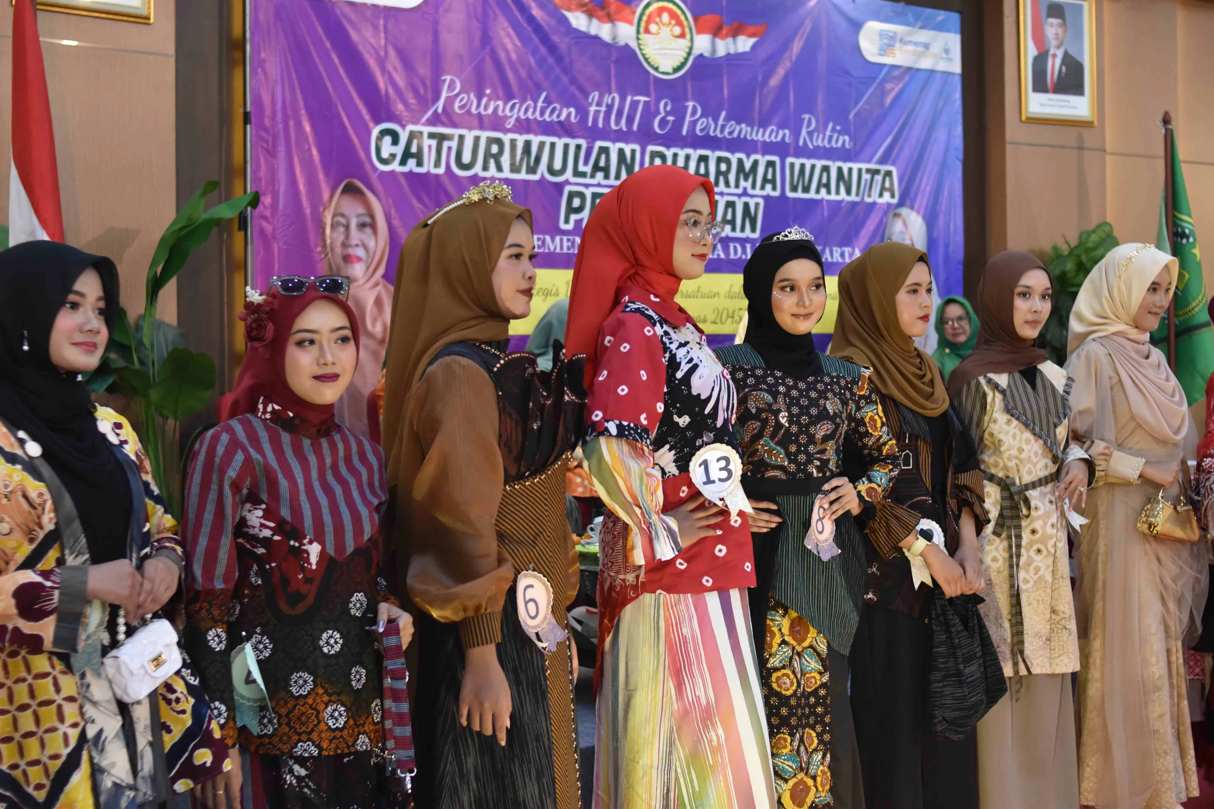MTsN 8 Sleman Meriahkan Lomba Batik dan Kreasi Busana DWP Kanwil Kemenag DIY