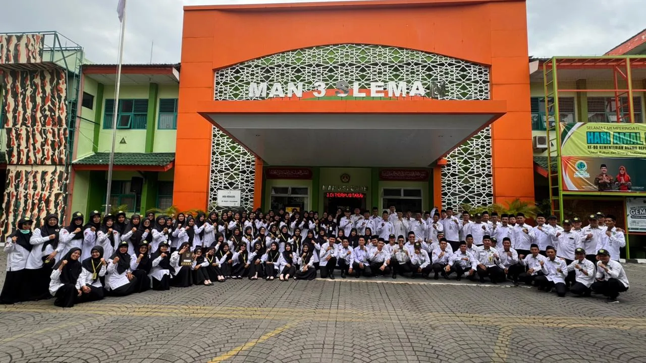 MAN 3 Sleman Laksanakan Upacara Terintegrasi HAB ke-80 Kementerian Agama RI