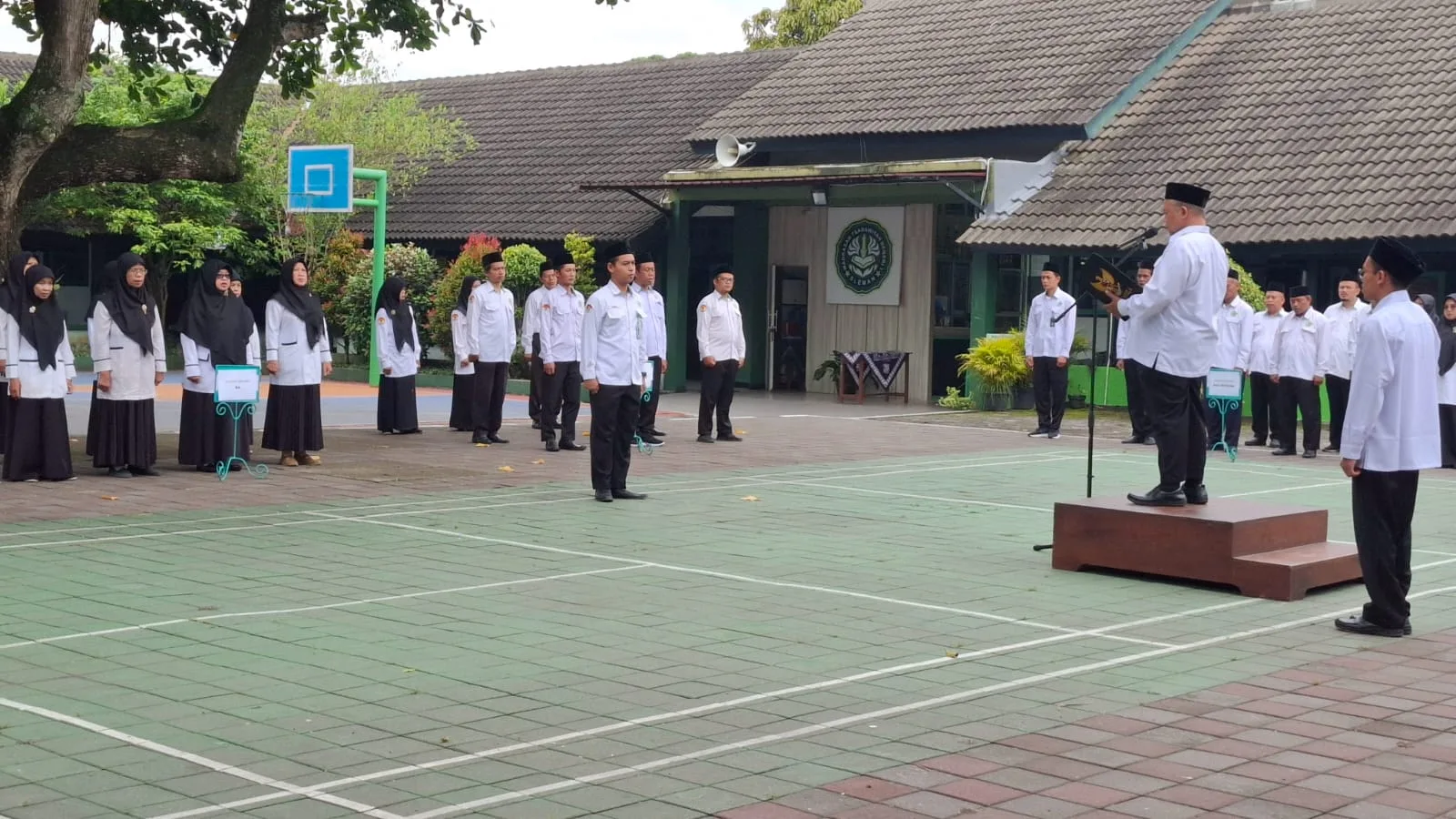MTsN 1 Sleman Tuan Rumah Upacara Hari Amal Bakti Kemenag ke-80 di Kapanewon Seyegan