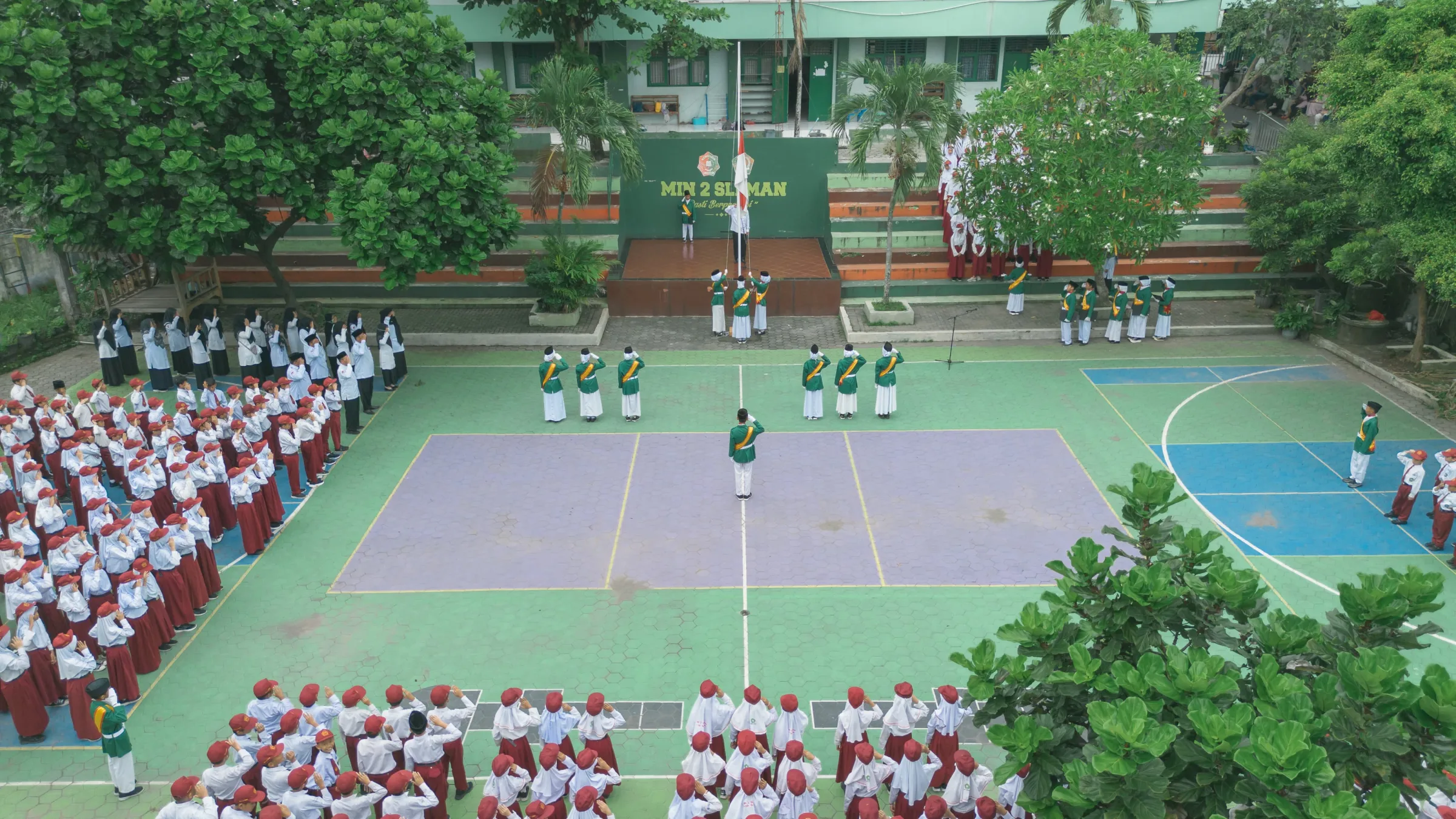Semangat, MIN 2 Sleman Adakan Upacara Peringatan HAB Kemenag ke-80 Tahun 2026