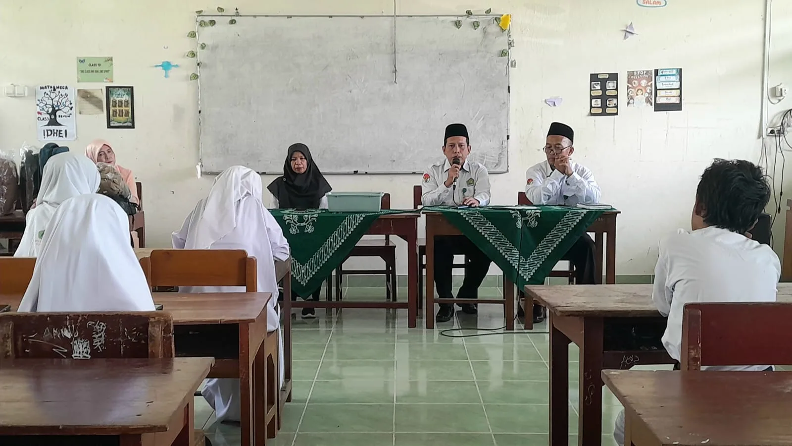Bantu Fasilitasi Pendidikan Murid, MTsN 3 Sleman Gelar Sosialisasi dan Penyerahan Beasiswa Silabadikdas 2025