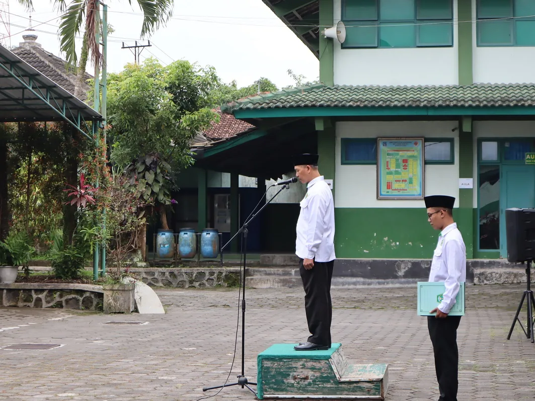 Berlangsung Khidmat dan Penuh Semangat Pengabdian, MAN 5 Sleman Gelar Apel HAB ke-80 Kemenag RI