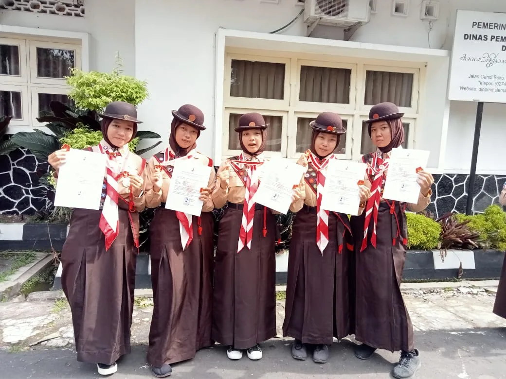 Prestasi Membanggakan, Siswa MTsN 8 Sleman Raih Pengukuhan Pramuka Garuda