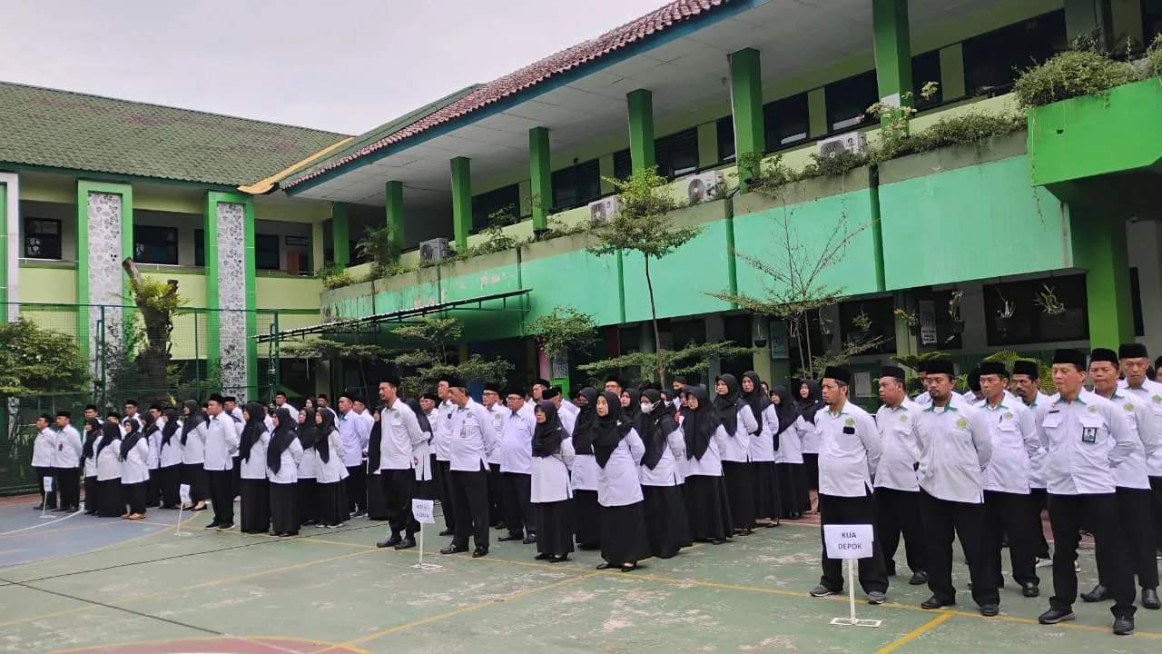 MTsN 9 Sleman Mengikuti Upacara HAB ke-80