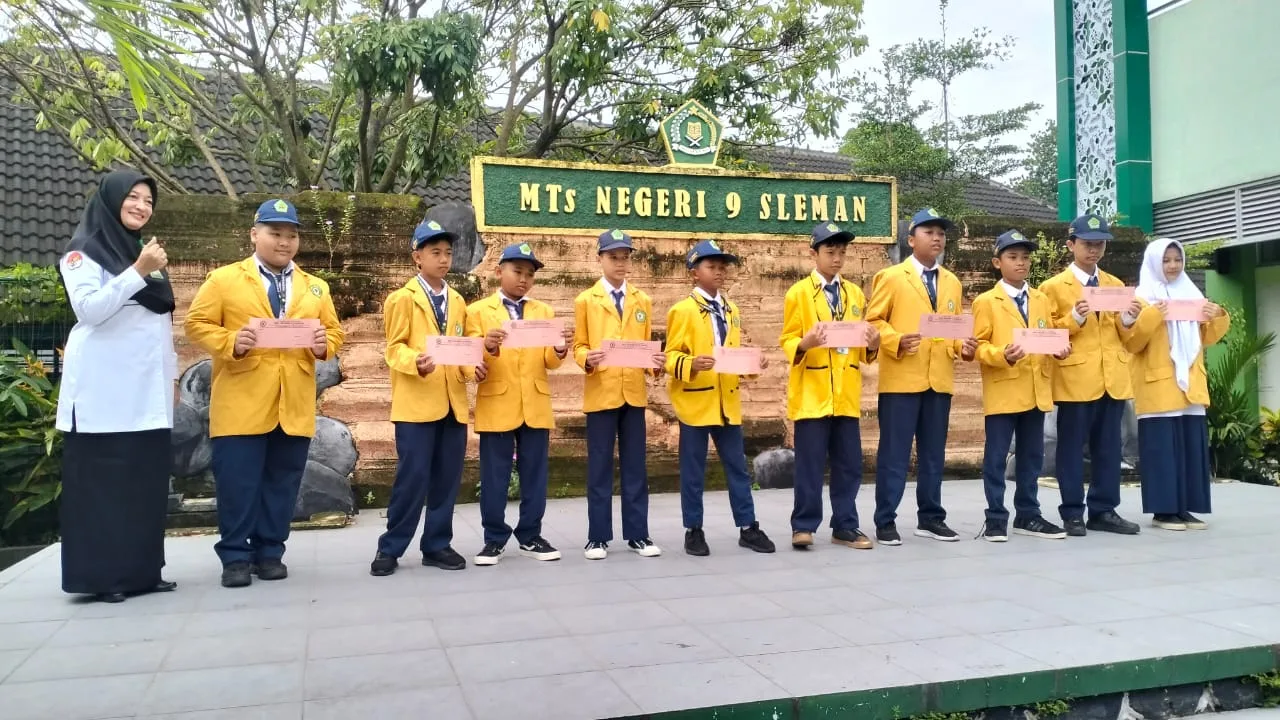 MTsN 9 Sleman Berikan Reward kepada Siswa Paling Pagi Hadir di Madrasah