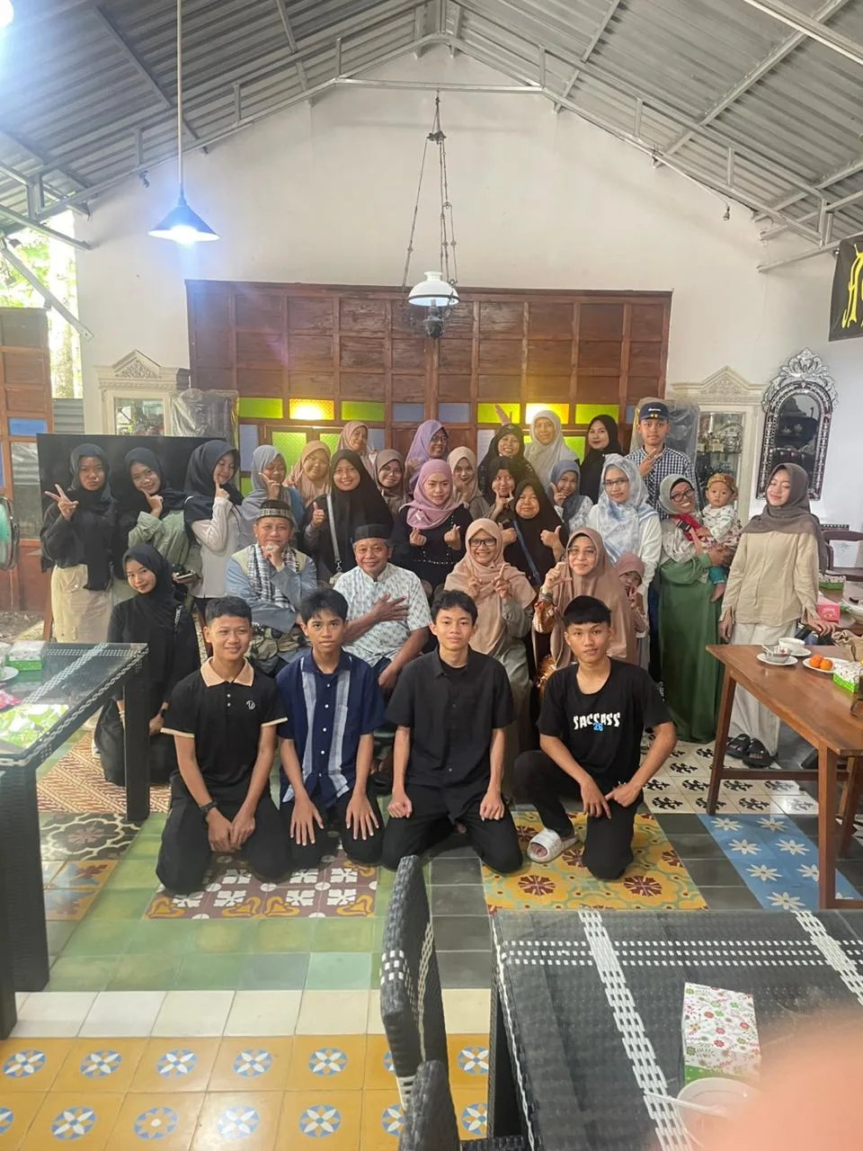 PERSATUAN ORANG TUA MURID DAN GURU KELAS 9C MTs NEGERI 10 SLEMAN ADAKAN PENGAJIAN DAN PERTEMUAN AWAL SEMESTER GENAP