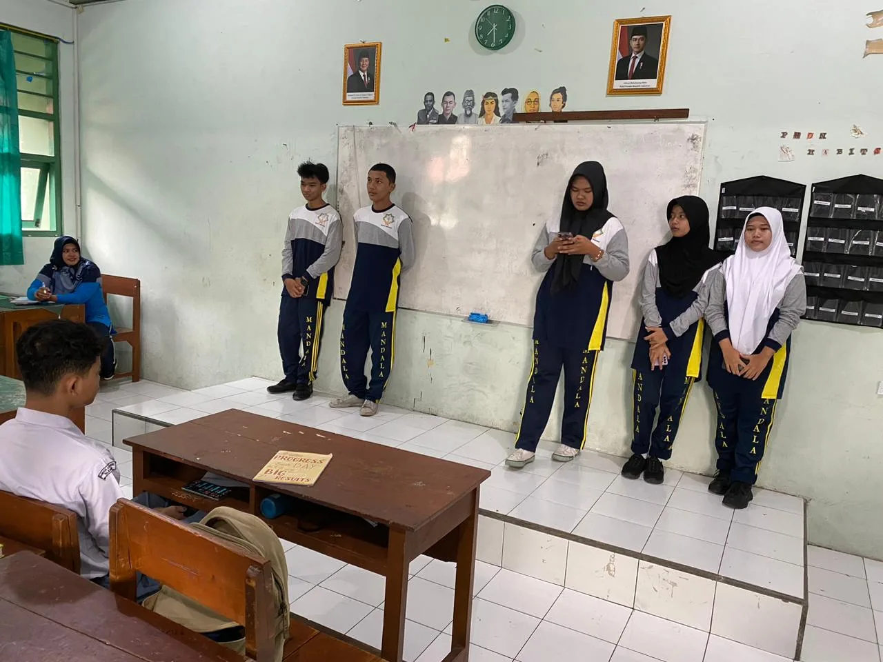 Kegiatan Kokurikuler Senin Bersinar MAN 2 Sleman Berlangsung Khidmat