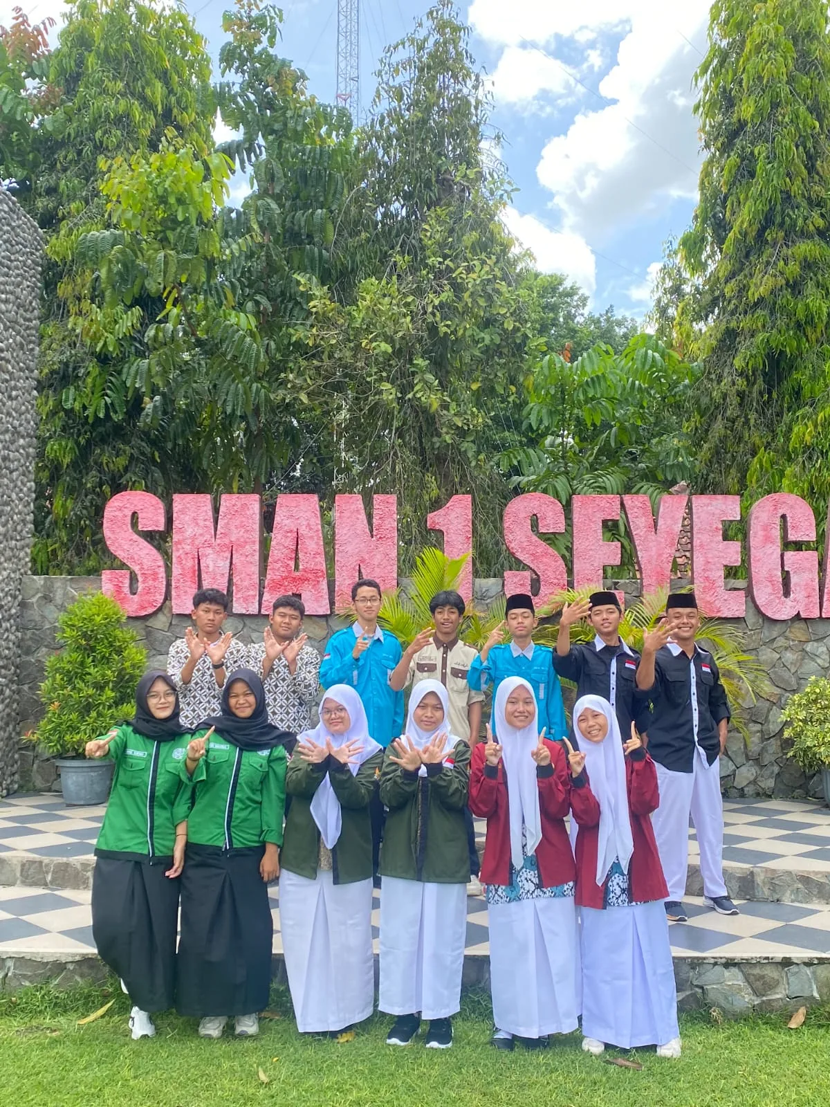 Pengajian Akbar SERASI #4, Rohis MAN 5 Sleman Ikuti Peringatan Isra Mi’raj di SMAN 1 Seyegan