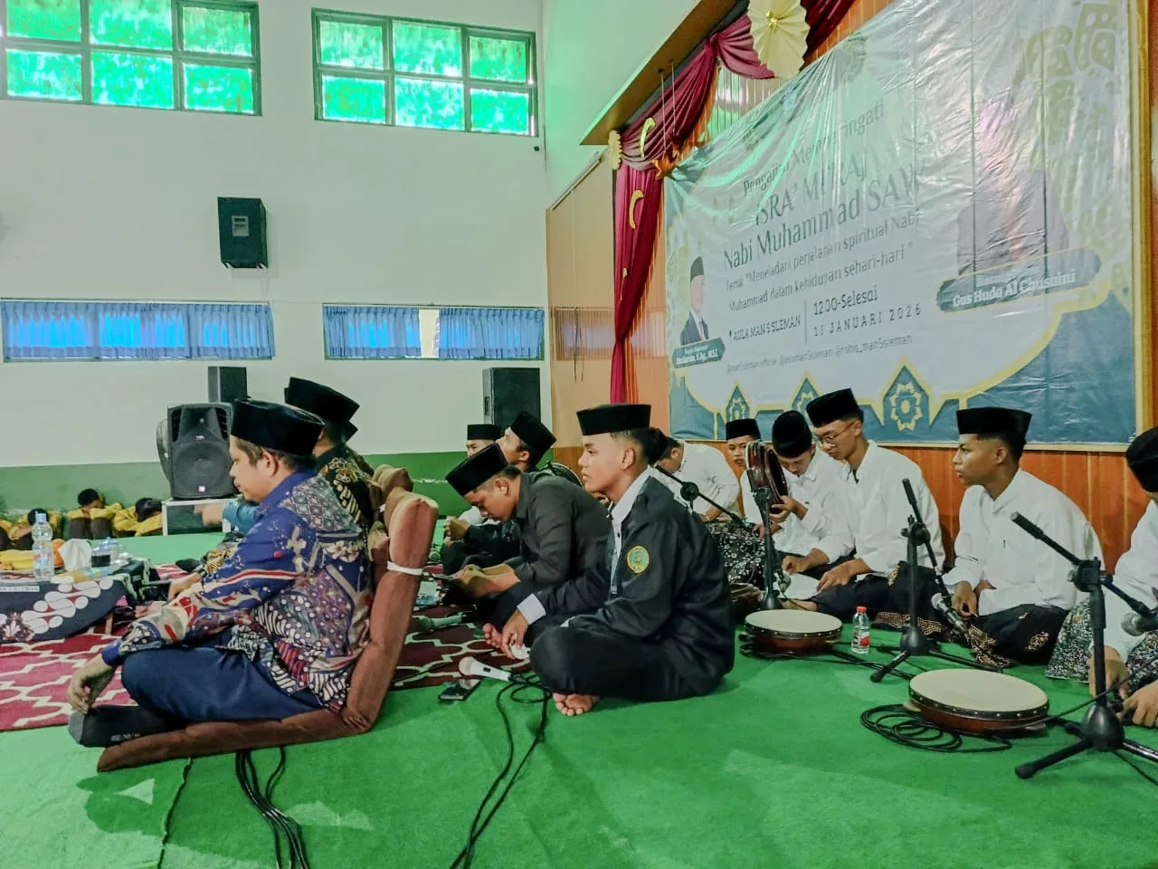 Semarak Shalawat, Hadrah Alfa Salam Warnai Peringatan Isra’ Mi’raj MAN 5 Sleman