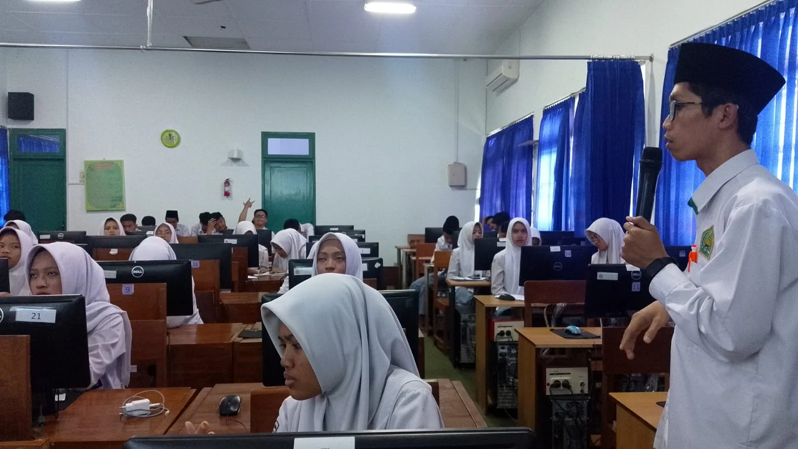 Sosialisasi dan Pendampingan Akun SNPMB, MAN 5 Sleman Dampingi Siswa Kelas XII