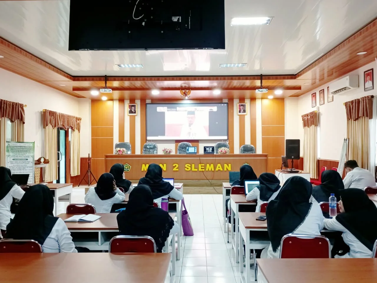 MAN 2 Sleman Ikuti Zoom Hasil PMPZI, Raih Nilai 54,58 dan Lolos ke Tahap Selanjutnya