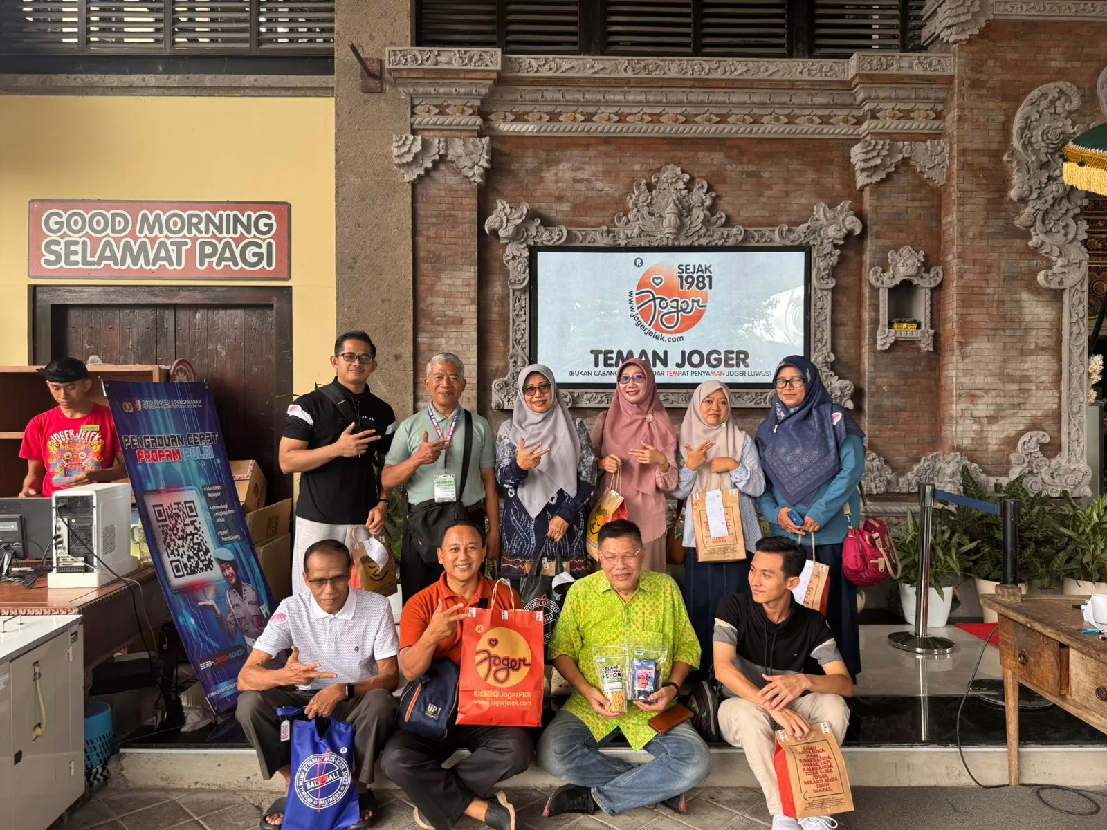 Serunya Agenda GALAKSI, MAN 3 Sleman Kunjungi Joger Bali