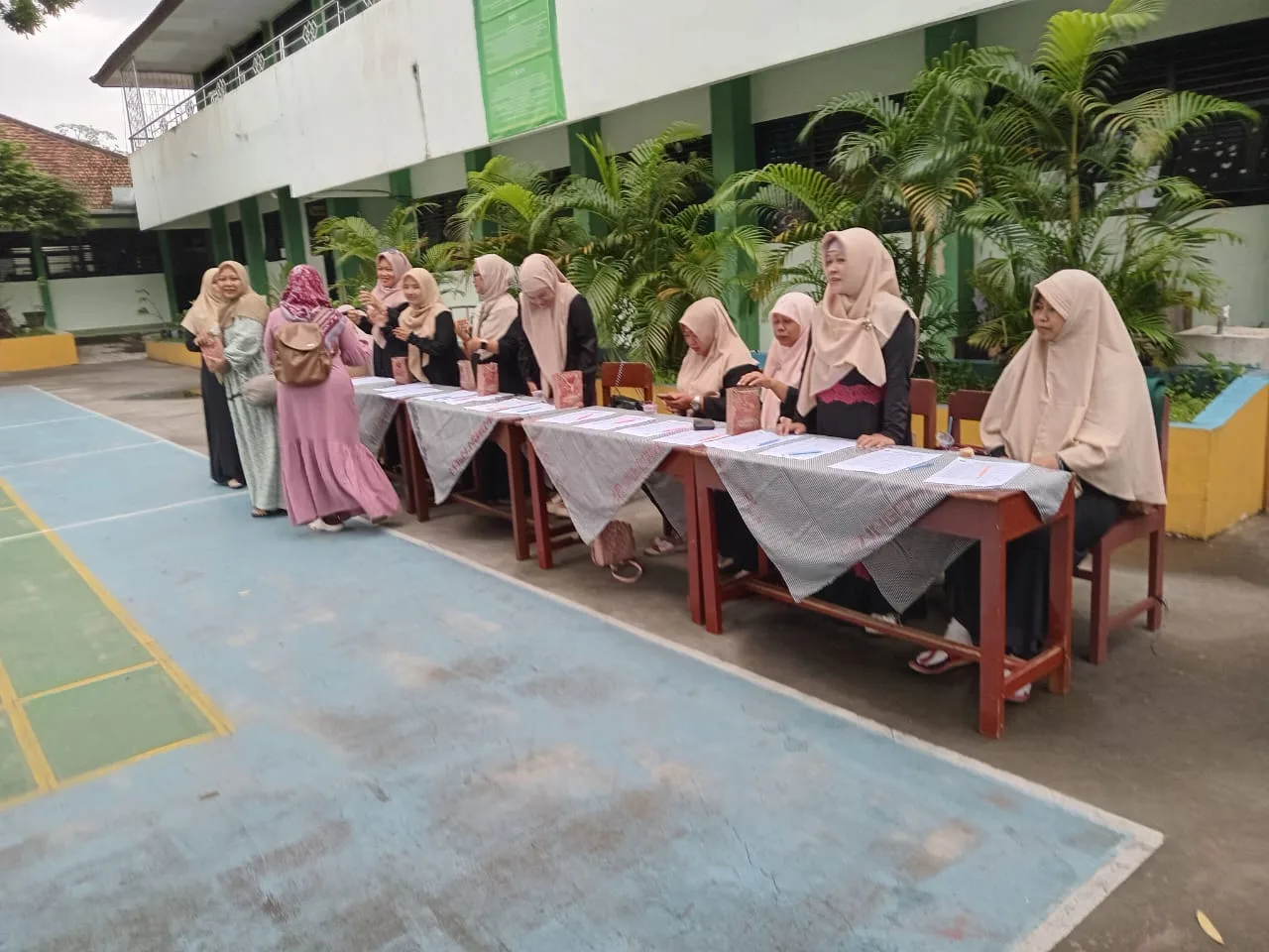 Merajut Kebersamaan dalam Doa: POT Kelas IX Sukseskan Pengajian Rutin MTsN 3 Sleman