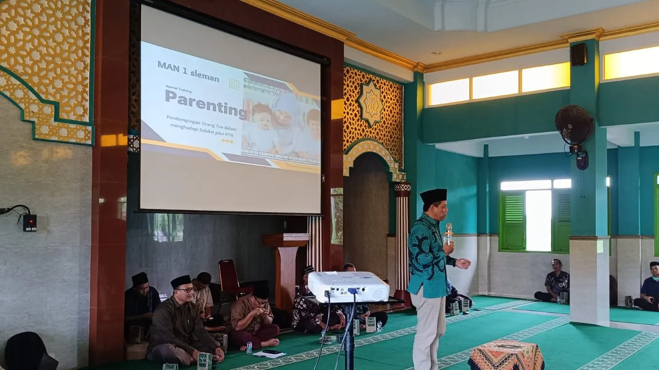 MAN 1 Sleman Gelar Pengajian dan Motivasi bagi Orang Tua Siswa