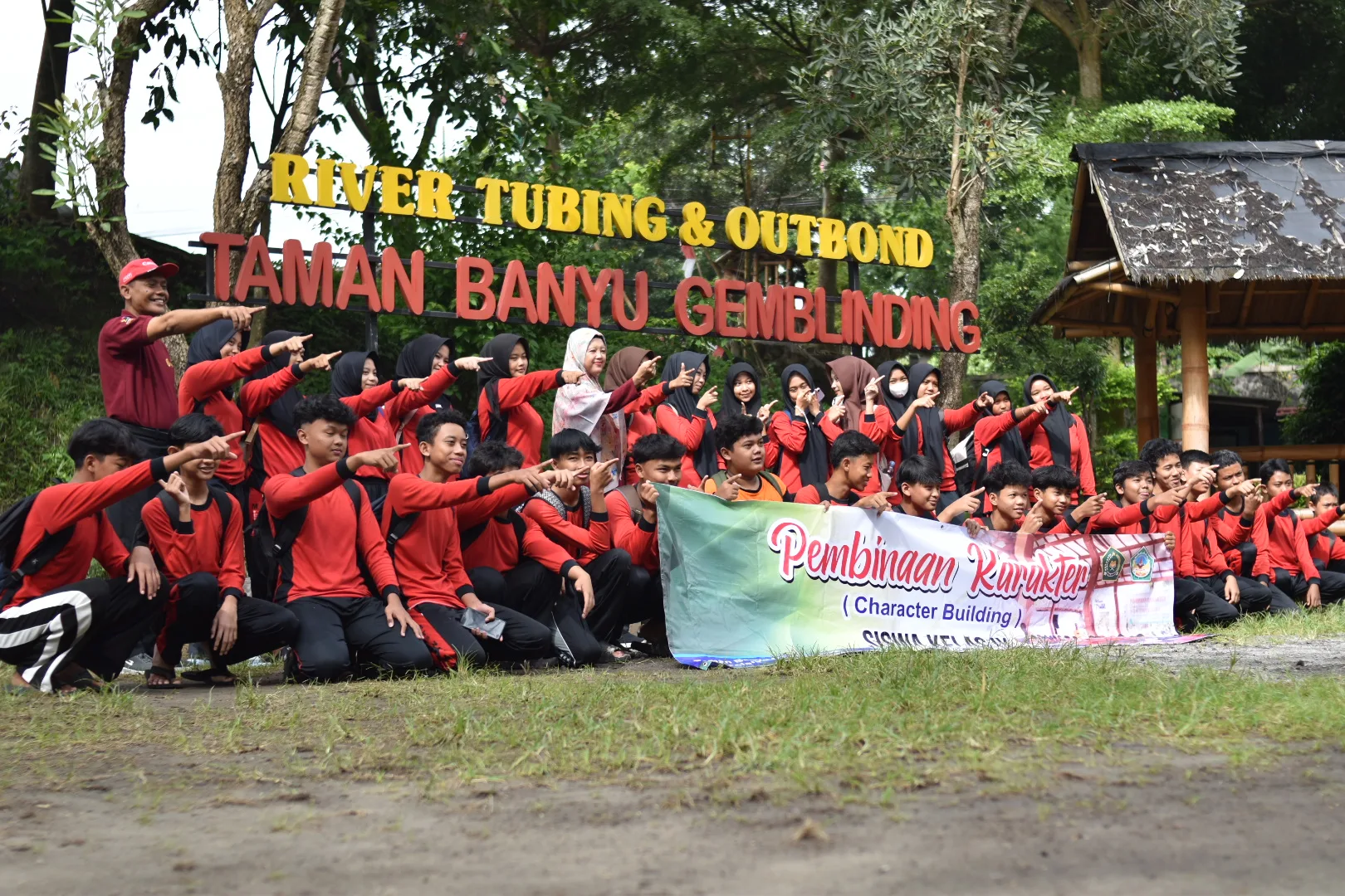Siswa Kelas IX MTsN 8 Sleman Siap Ikuti Character Building di Banyu Gumblinding