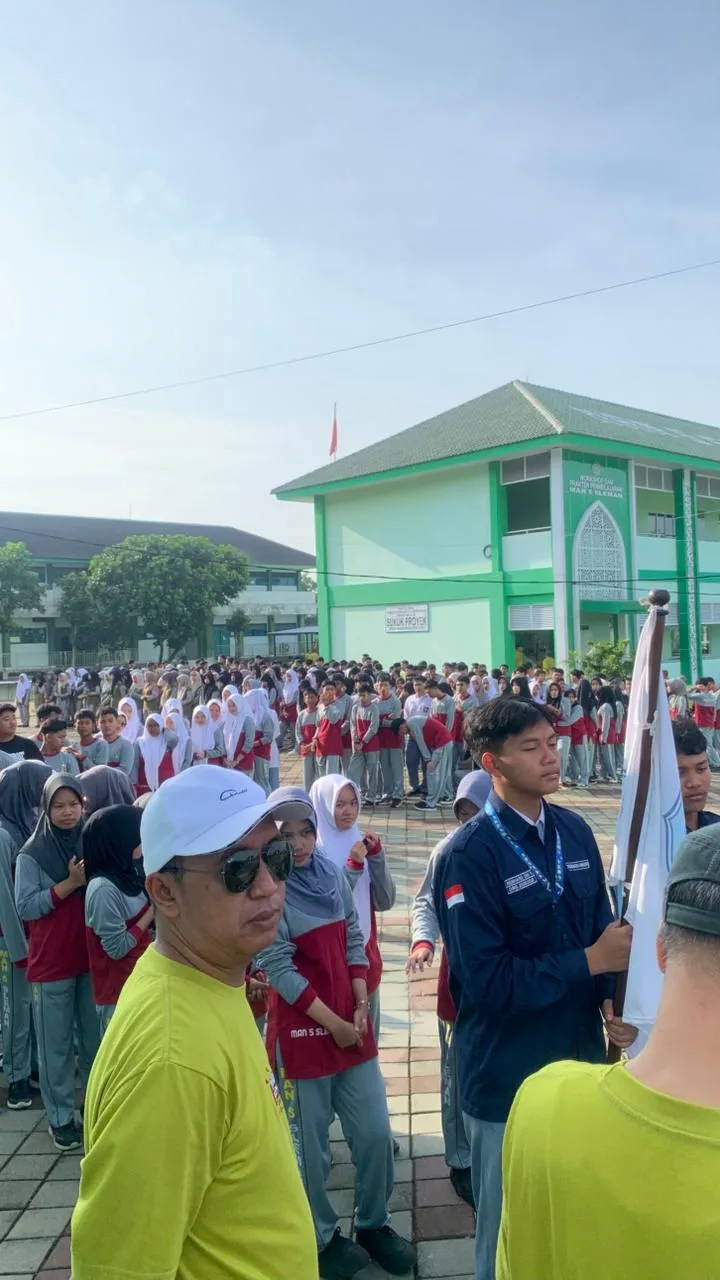 Jalan Sehat dan Bekal Bergizi Warnai Peringatan Hari Gizi Nasional di MAN 5 Sleman
