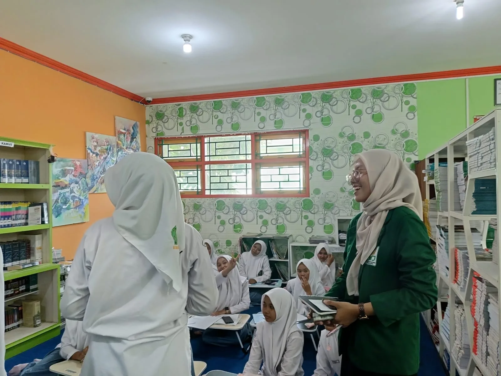 Mahasiswi UIN Sunan Kalijaga Lakukan Penelitian Skripsi di MAN 5 Sleman