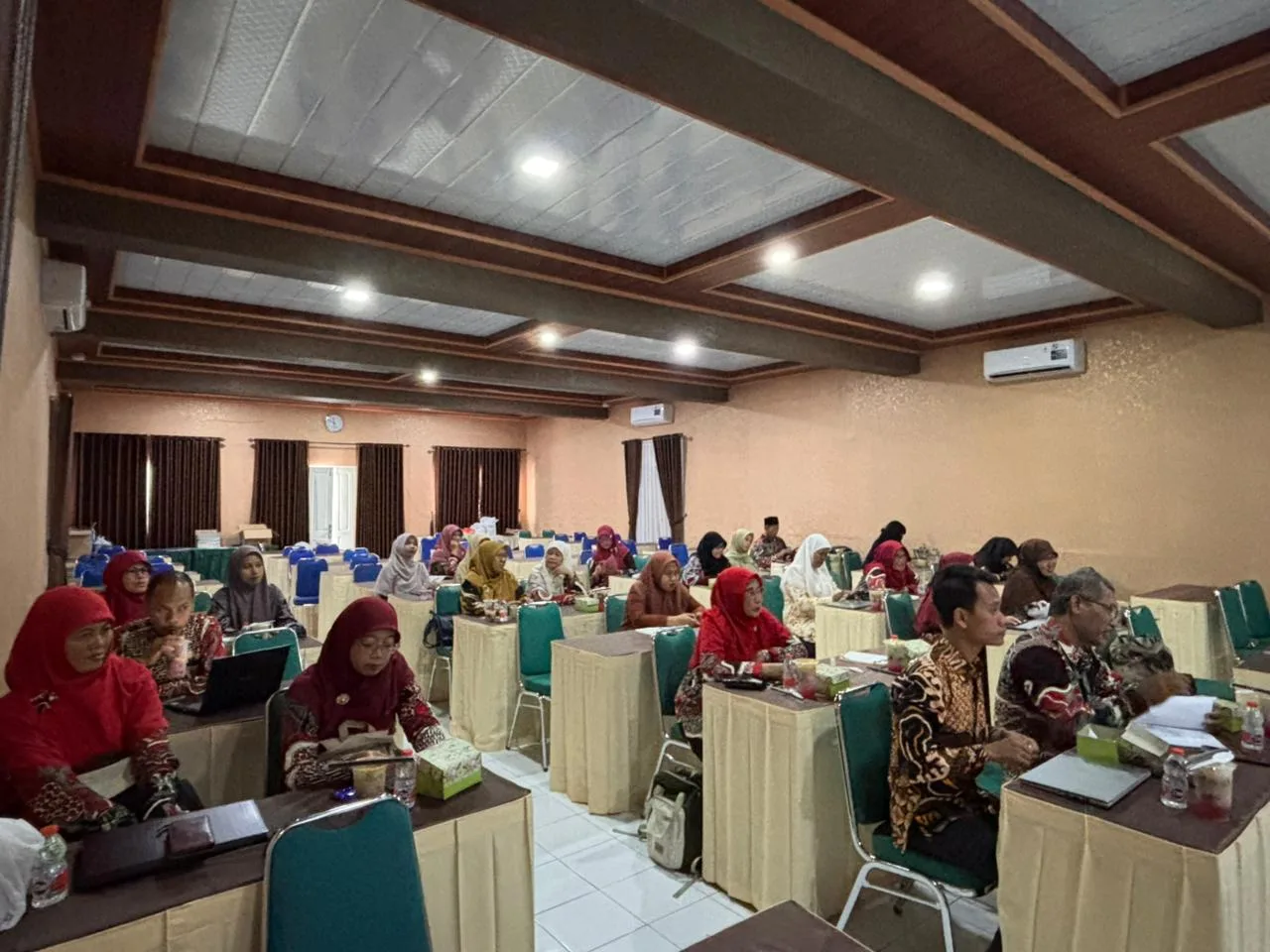 Guru Kimia MAN 5 Sleman Ikuti MGMP Kimia MA DIY di MAN 1 Bantul