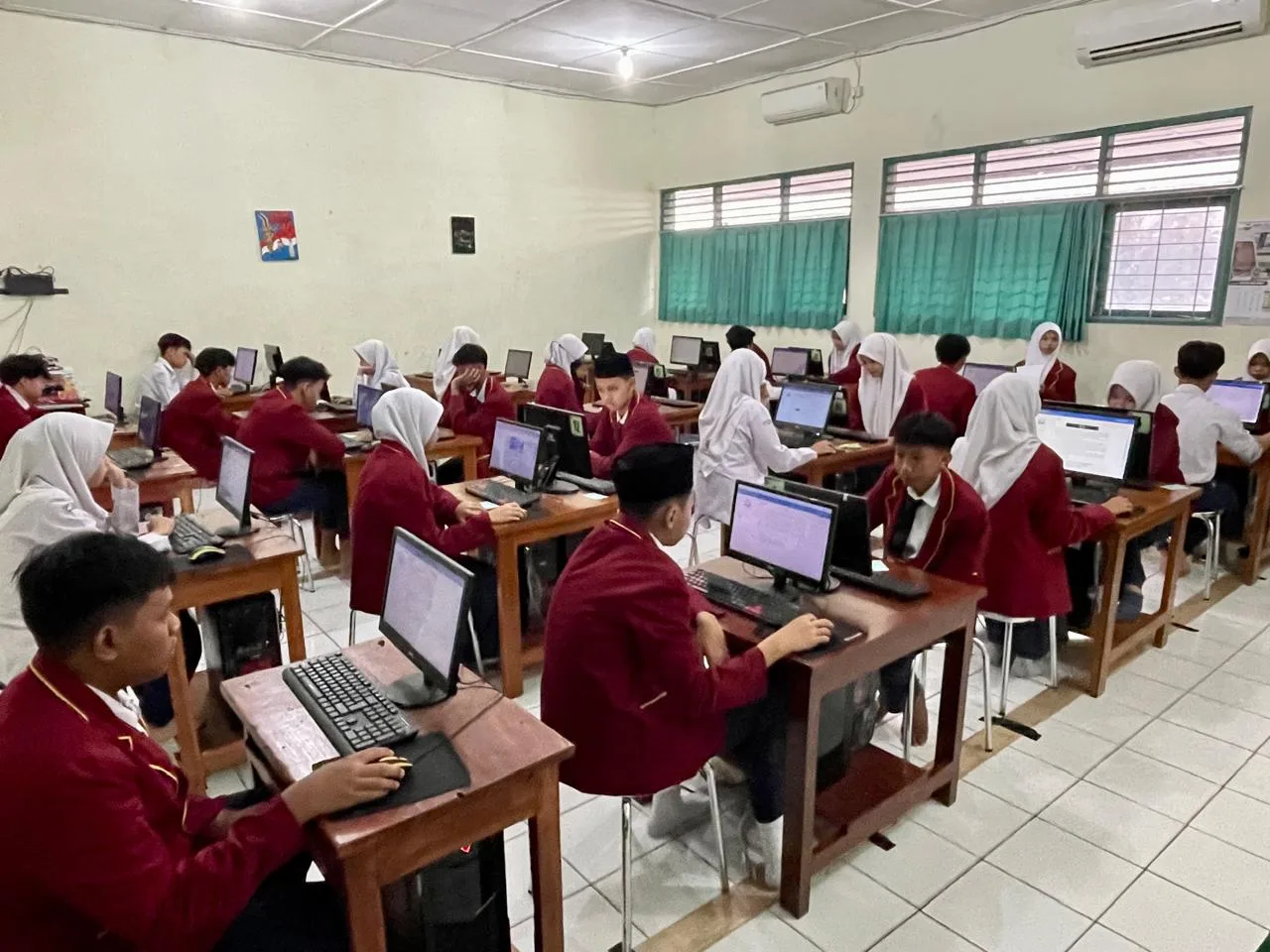 Guru MTsN 10 Sleman Tulis Artikel Berjudul TKA Kurang Waktu
