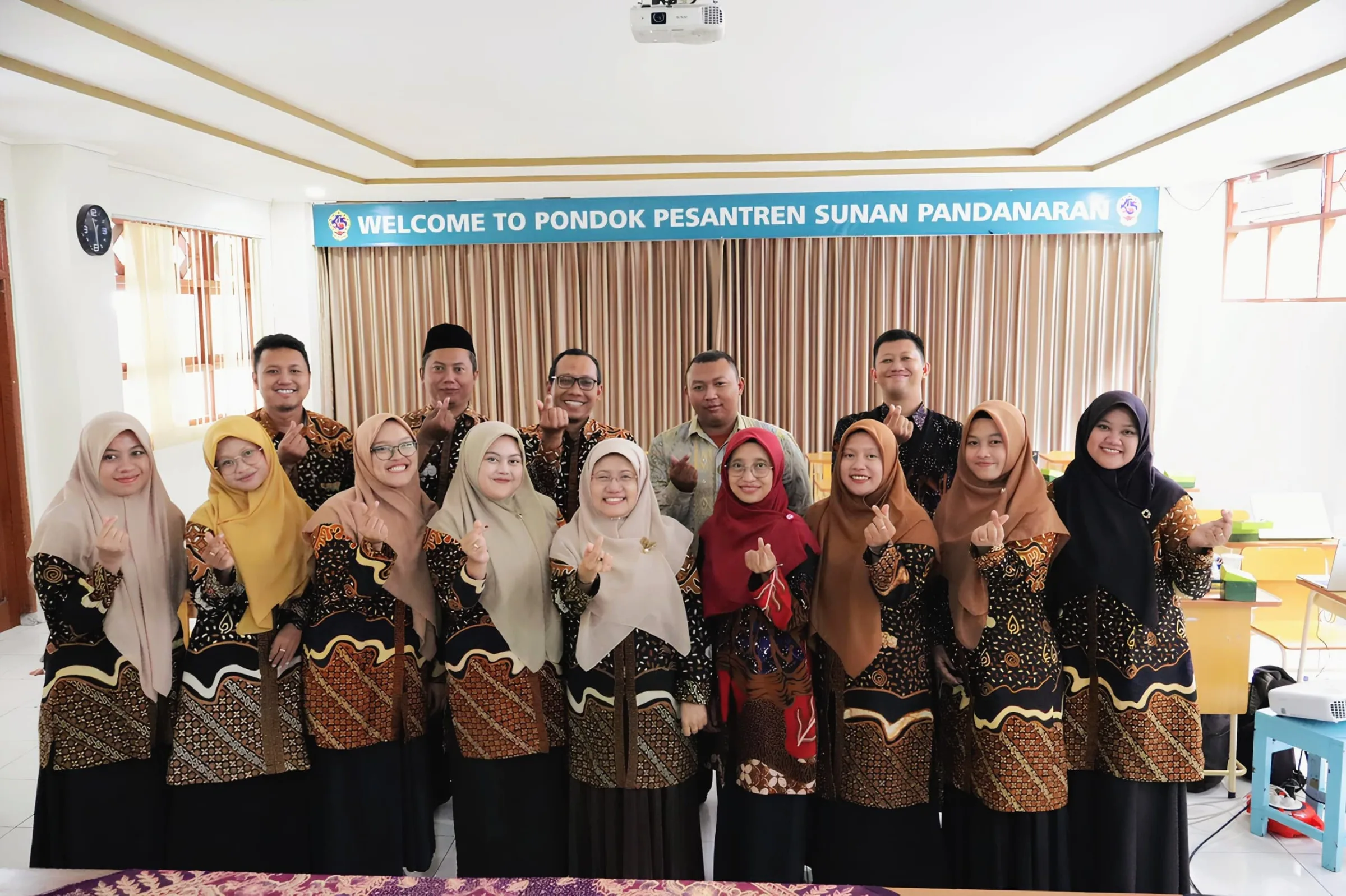Guru SKI MAN 2 Sleman Perdalam Kurikulum Berbasis Cinta dalam MGMP SKI