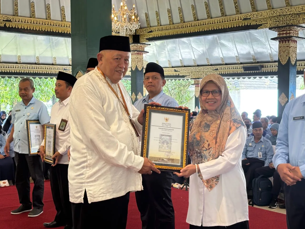 MAN 3 Sleman Raih Penghargaan Unit Pengumpul Zakat Terbaik Kategori Sekolah/Madrasah