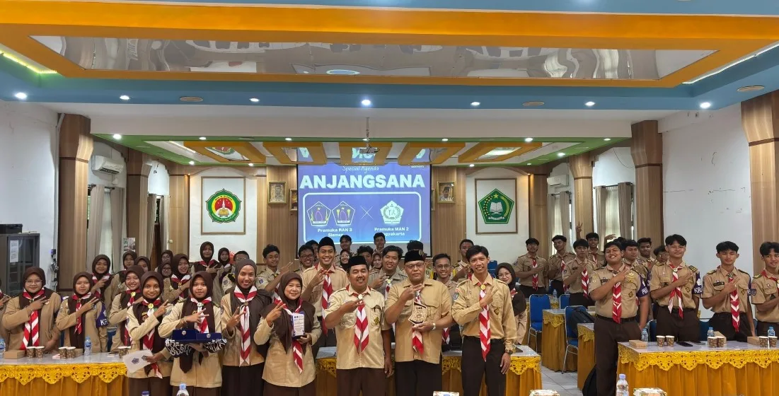 Pramuka MAN 2 Yogyakarta dan MAN 3 Sleman Perkuat Silaturahmi melalui Kegiatan Anjangsana