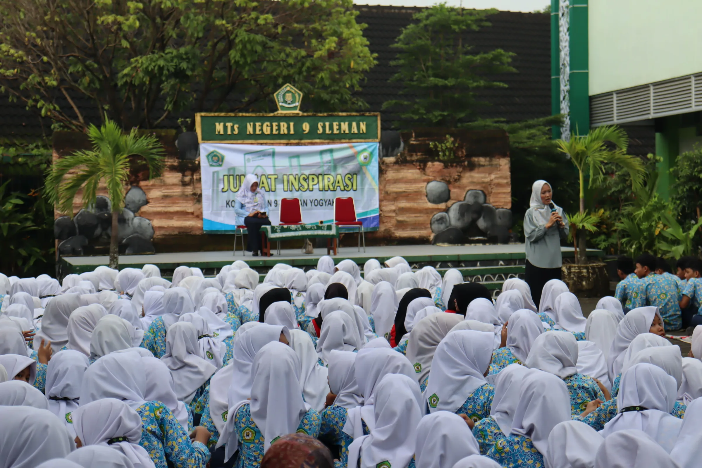 Jumat Inspiratif MTsN 9 Sleman: Bekali Siswa Menjadi Remaja Tangguh Menghadapi Tantangan