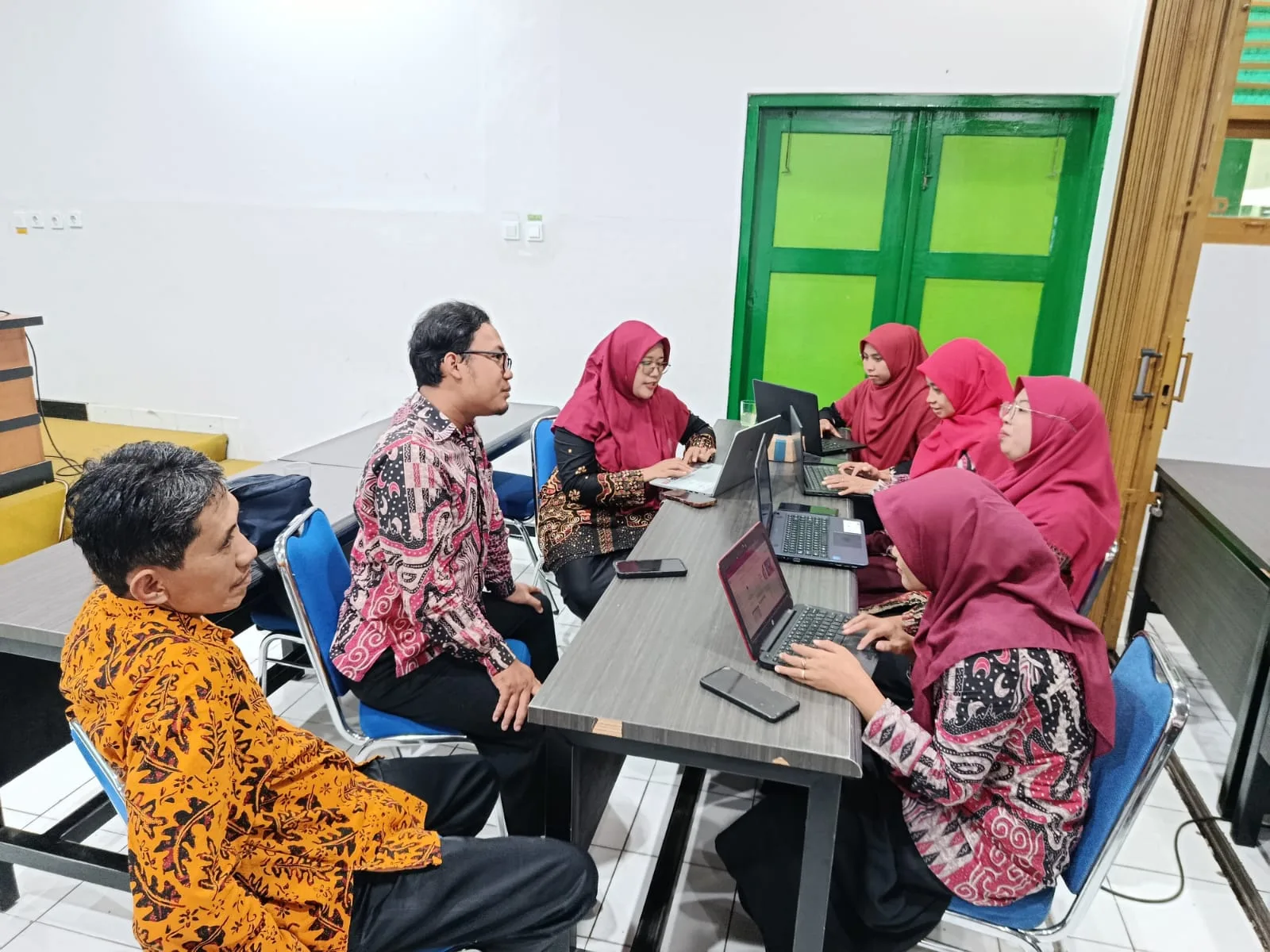 Guru Sosiologi MAN 2 Sleman Ikuti Peer Learning Penyusunan RPM KBC