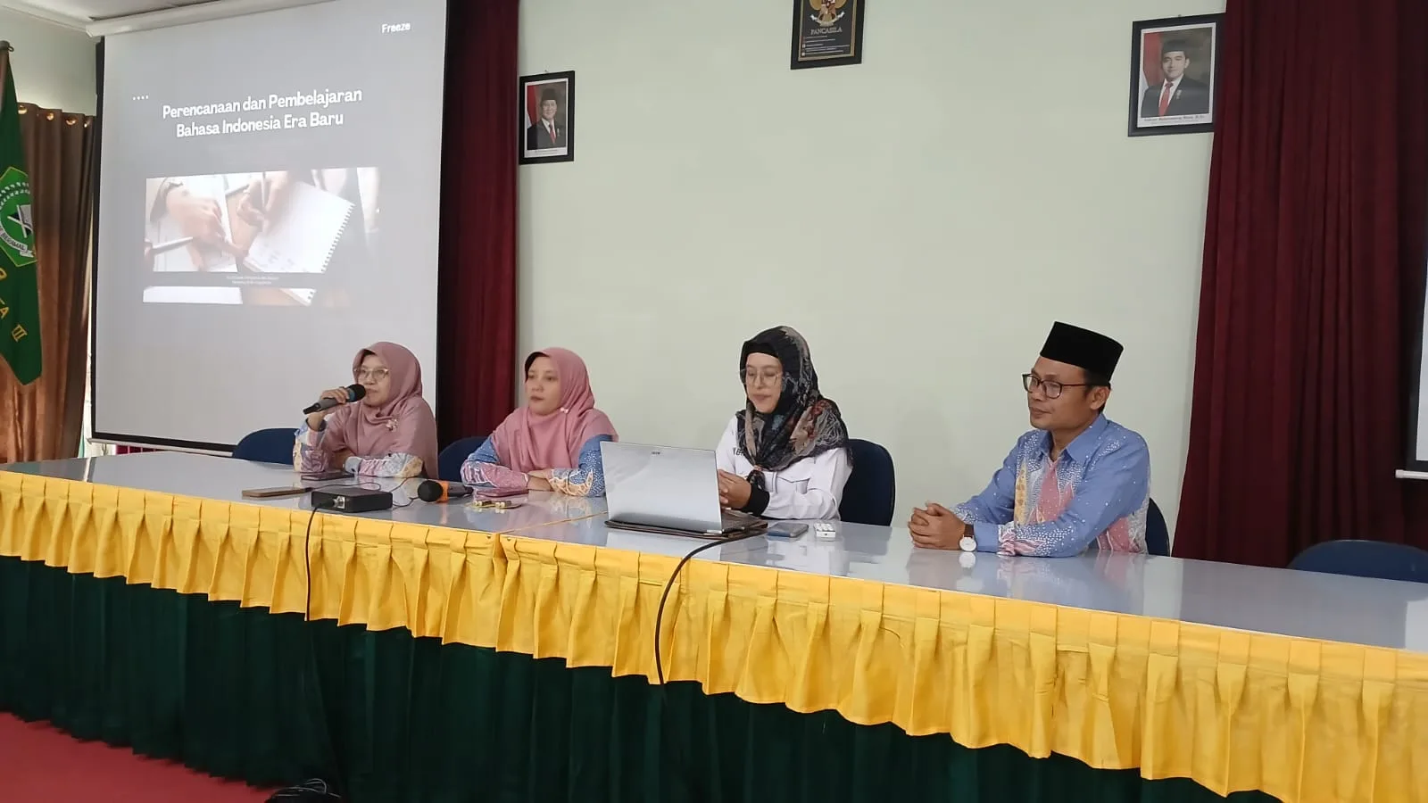 Guru MAN 5 Sleman Ikuti MGMP Bahasa Indonesia, Siap Hadapi Pembelajaran Era Baru