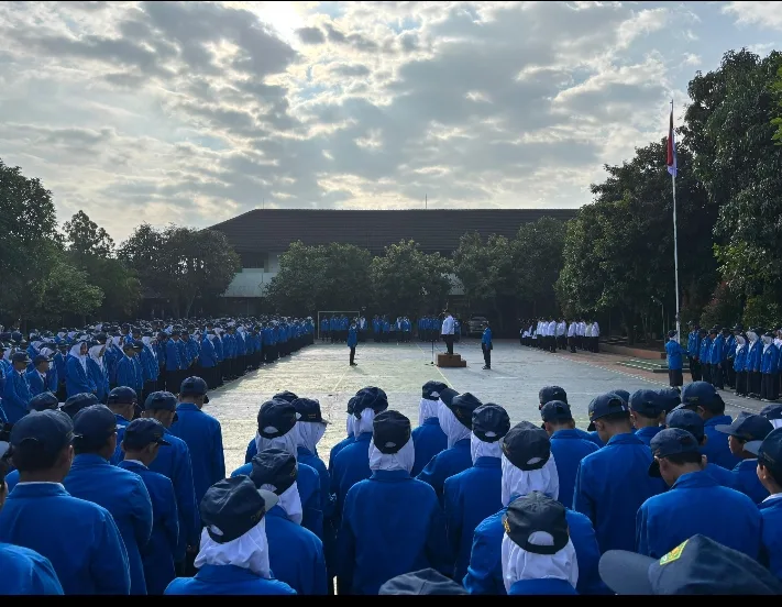 Upacara Bendera MTsN 8 Sleman Tekankan Pentingnya Disiplin dan Ibadah