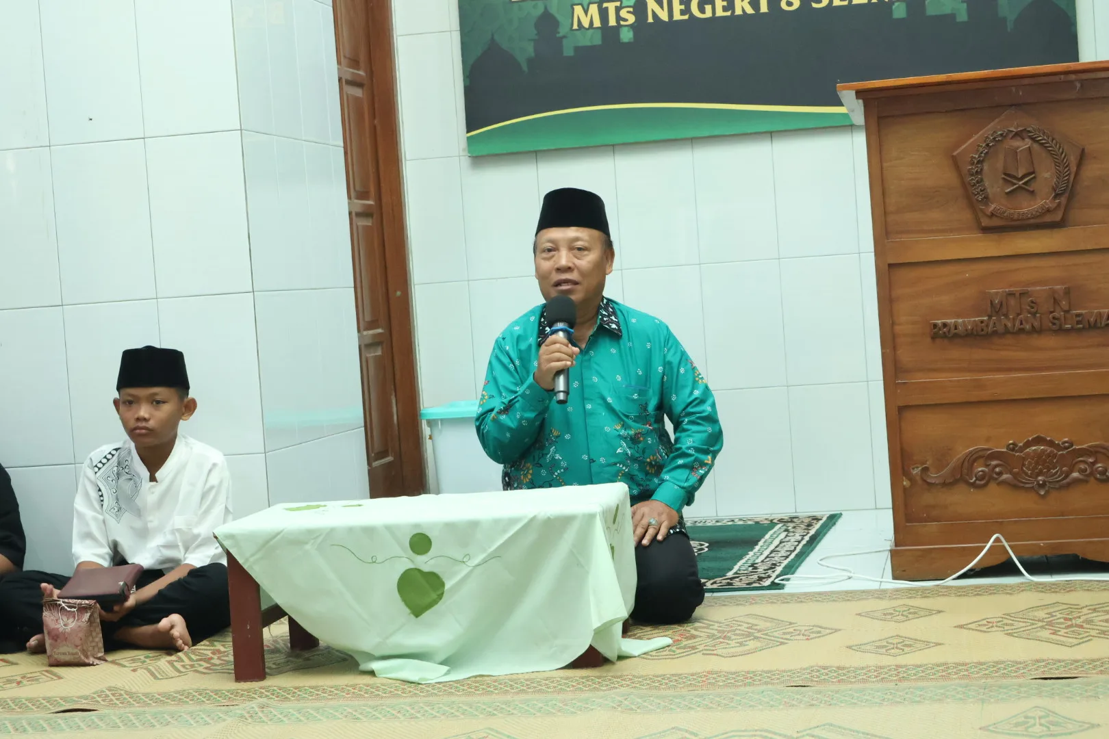 Pengajian Ahad Legi, Ketua Komite MTsN 8 Sleman Dorong Kerjasama Orang Tua dan Madrasah