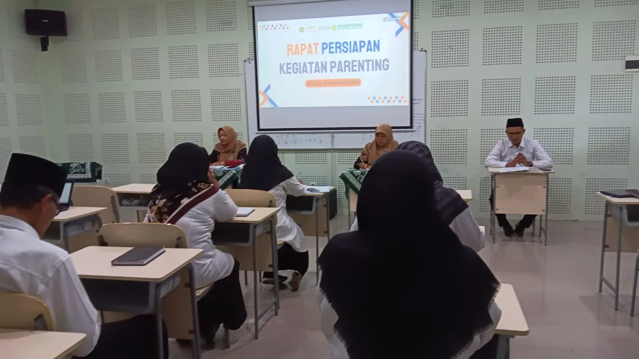 MTsN 9 Sleman Gelar Rapat Persiapan Kegiatan Parenting