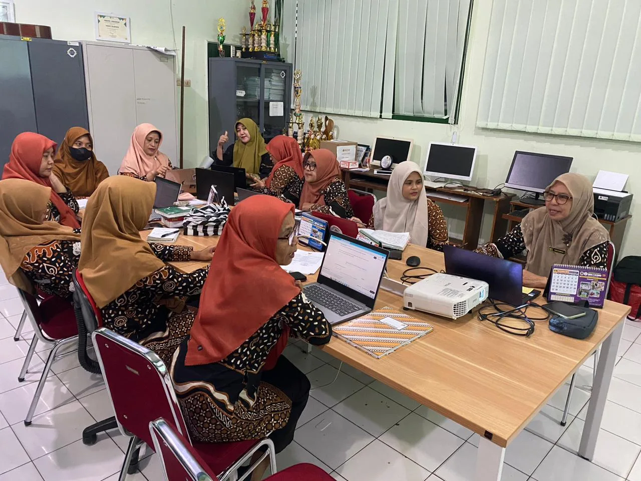 Rapat Persiapan Ujian Madrasah, MAN 2 Sleman Bahas Kesiapan Teknis dan Koordinasi Panitia