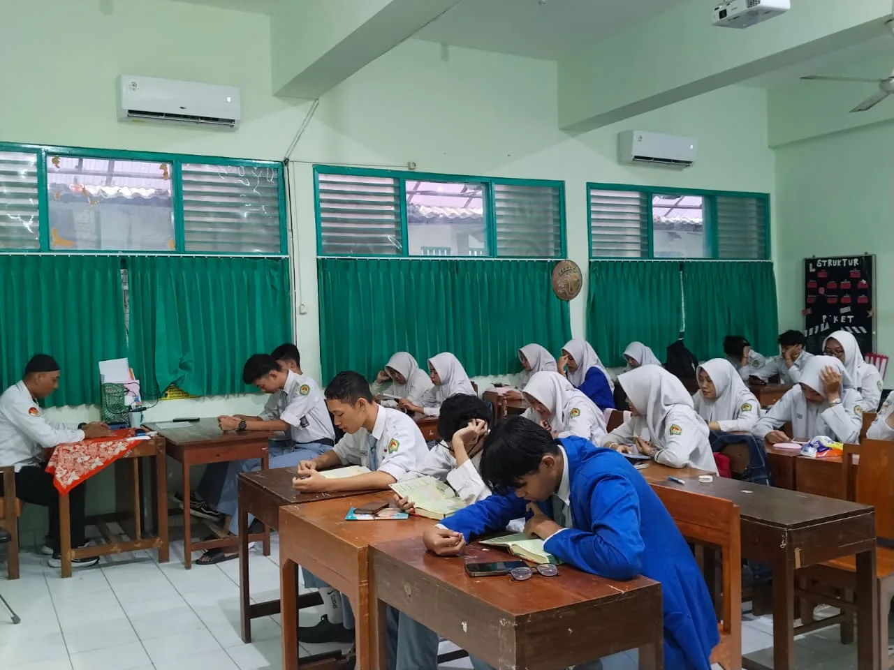 Pembiasaan Tadarus Pagi di MAN 3 Sleman Warnai Bulan Ramadhan