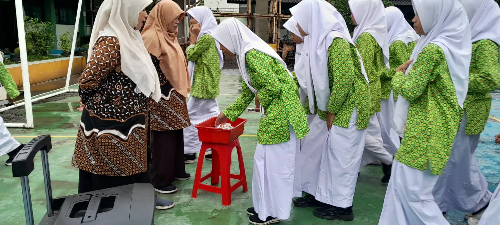 Infaq Terbaik Ramadan Hari Kedua di MTsN 3 Sleman Capai Rp615.000