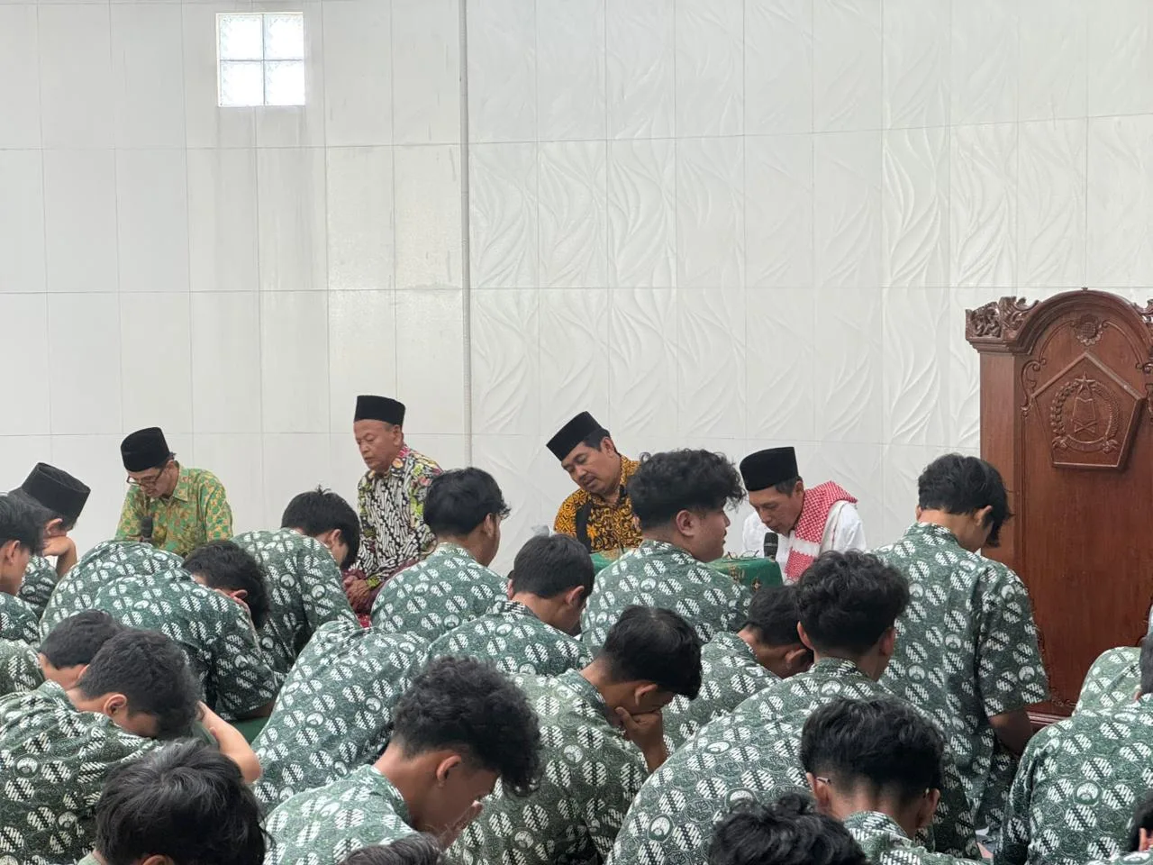 Jelang Ujian Madrasah, Kelas XII MAN 3 Sleman Gelar Mujahadah dan Doa Bersama