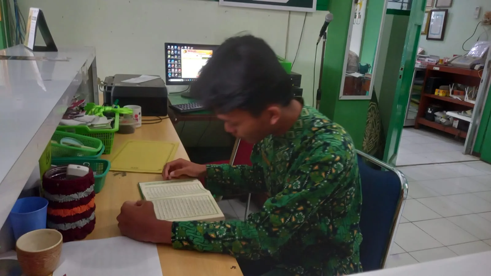 Lantunan Ayat Suci Rifki Ahmad Julianto Warnai Tadarus Hari ke-3 di MTsN 3 Sleman