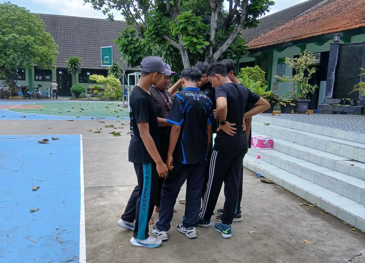 Bidik Prestasi di AISC 2026, Tim Pramuka MTsN 3 Sleman Intensifkan Latihan Yel-Yel dan Ketangkasan