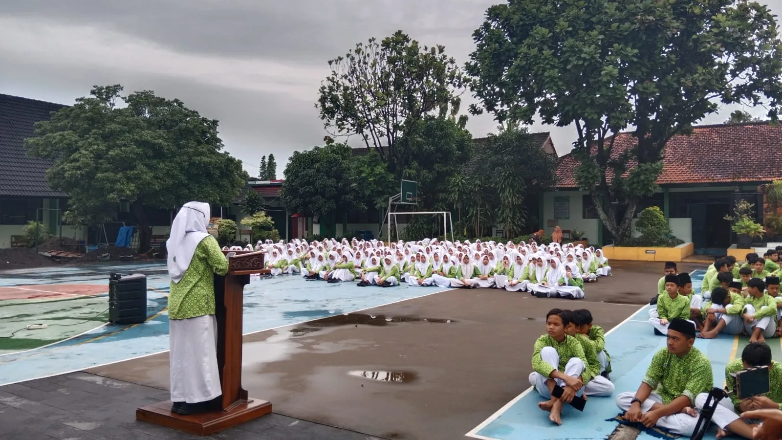 Kultum “KURASI” MTsN 3 Sleman: Chafiekah Fatya Ajak Siswa Hijrah Digital Menuju Takwa