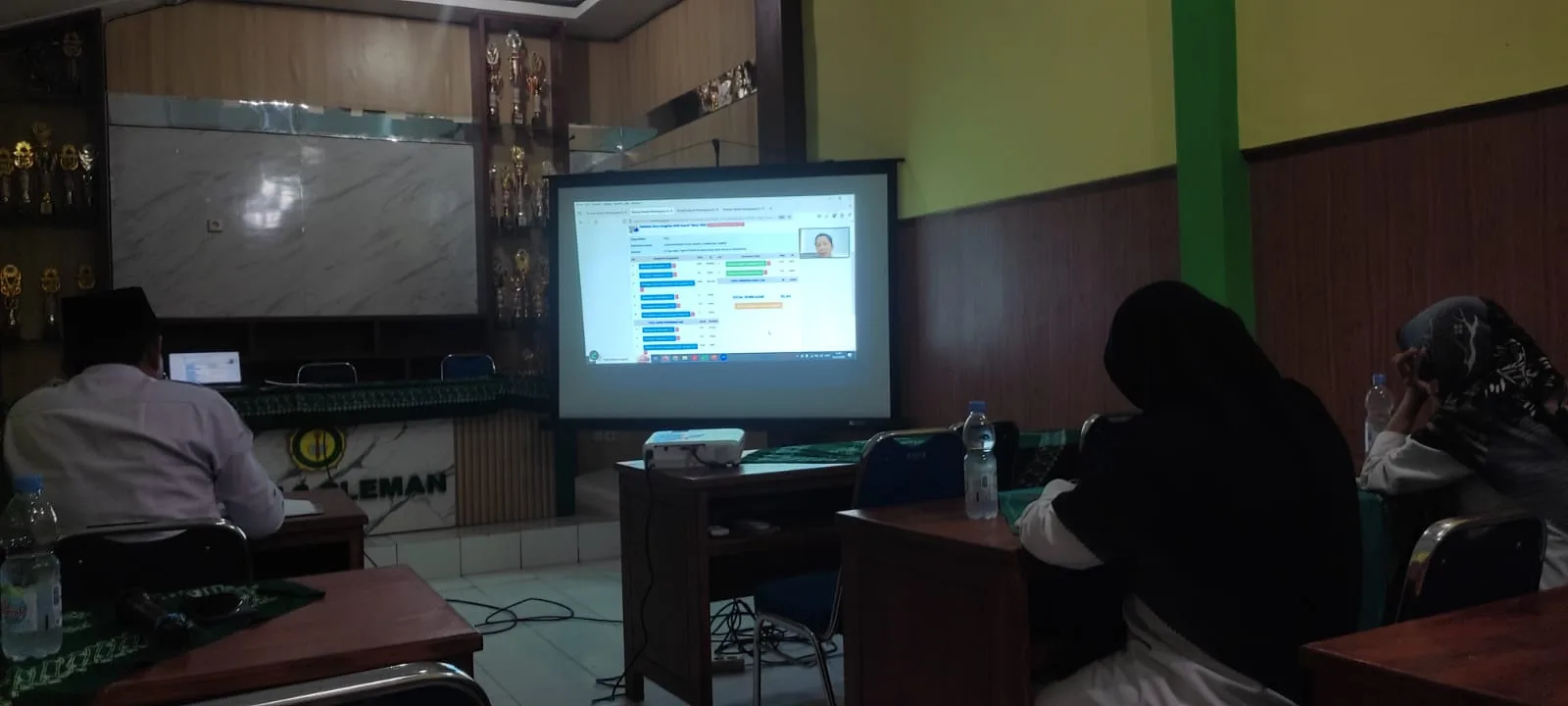 MTs Negeri 3 Sleman Gelar Rapat Daring Persiapan Penilaian Pendahuluan PMZI Tahun 2025