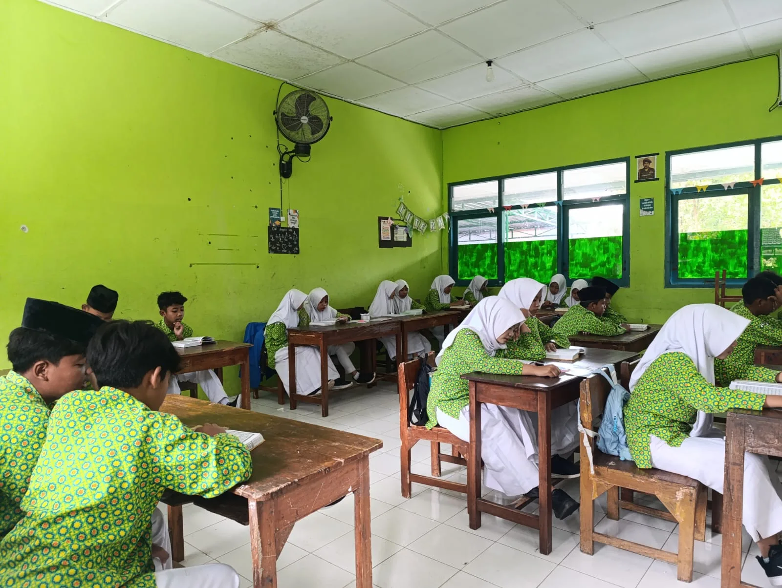 Ramadan on Fire! MTsN 2 Sleman Hidupkan Bulan Suci dengan Kultum, Tadarus, dan Pesantren Ramadan