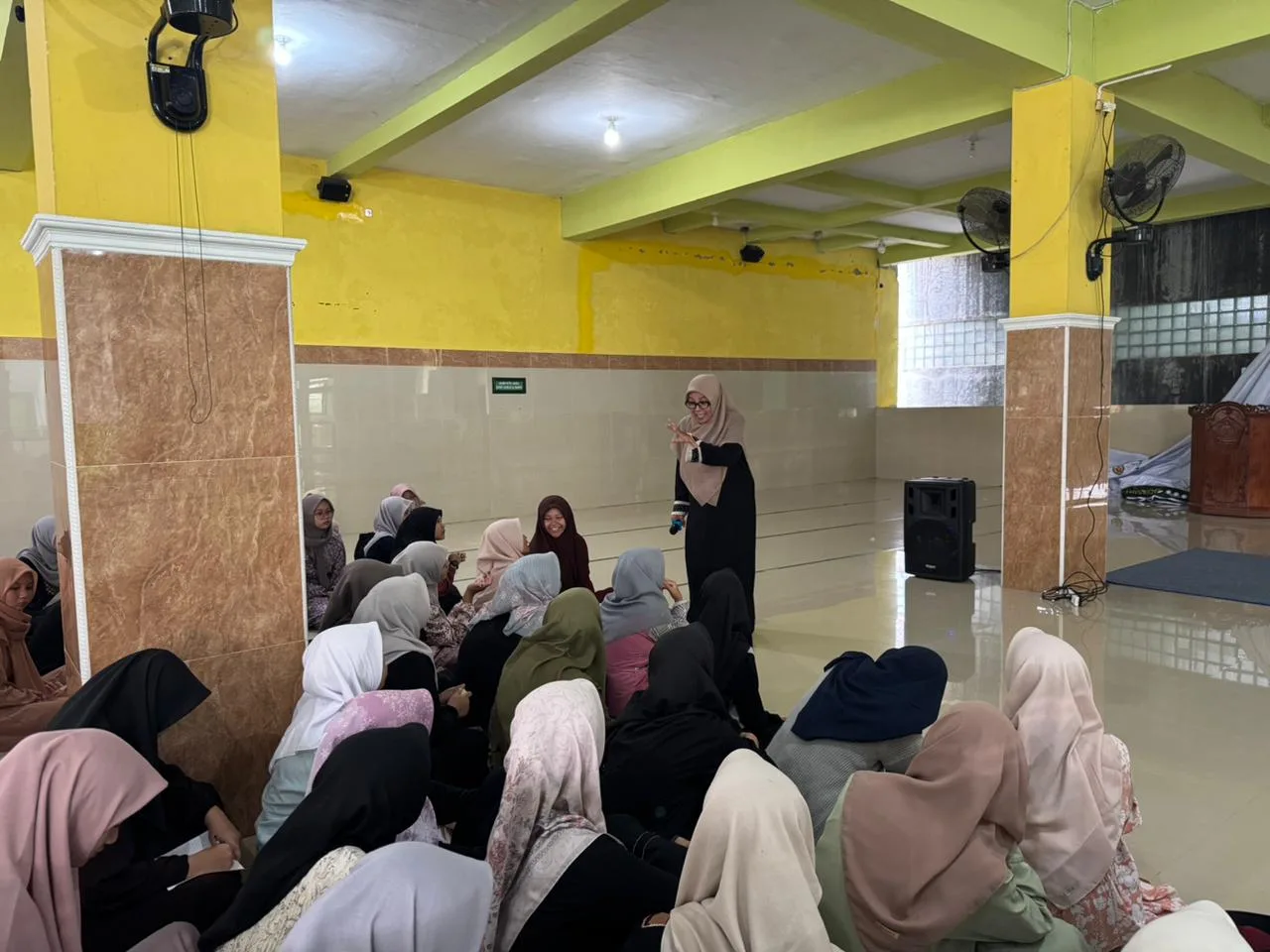 Kajian Akhlak “Gaul tapi Syar’i”, Siswa MAN 3 Sleman Belajar Adab Berpakaian dalam Islam