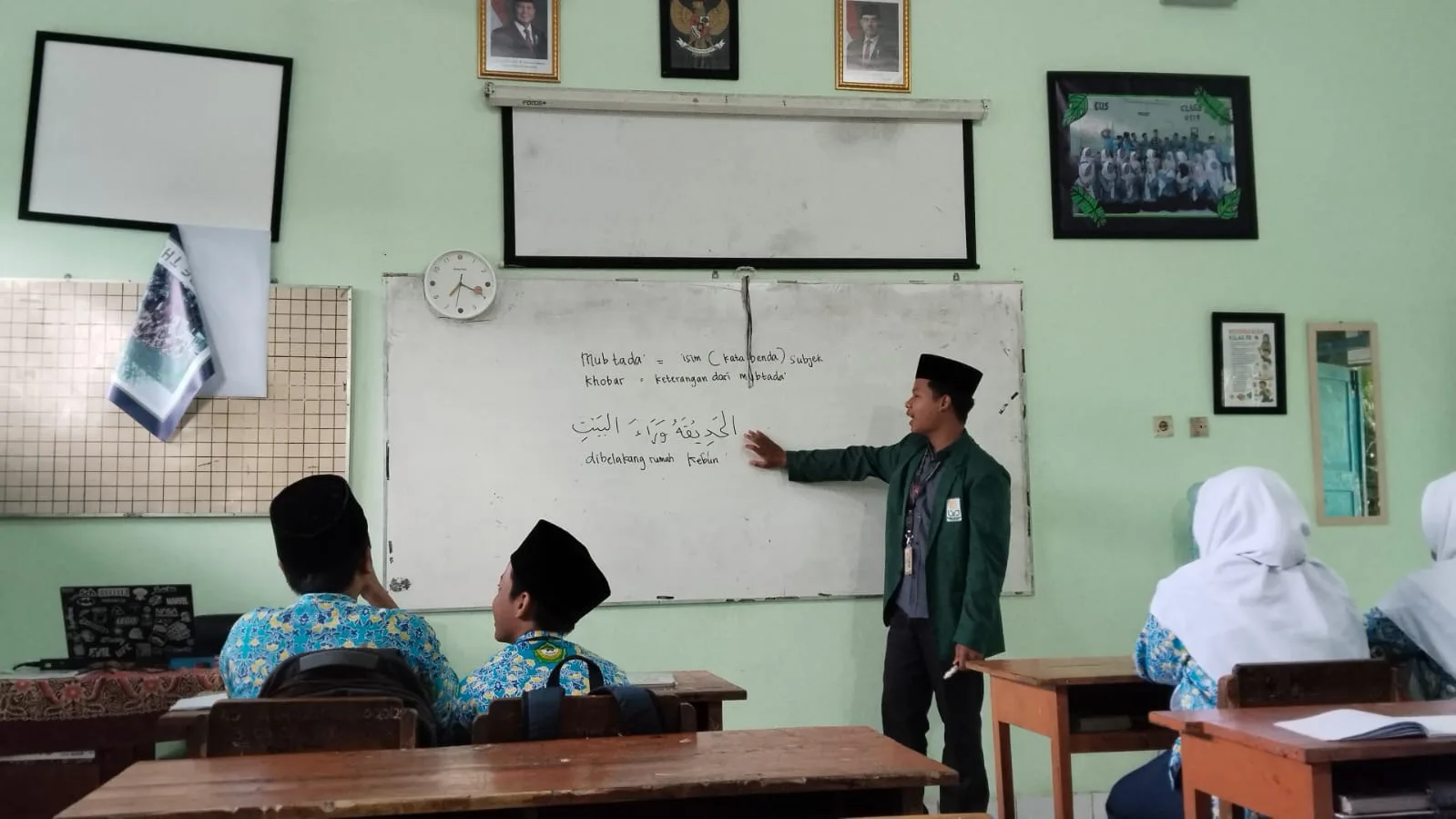 Pendampingan dan Penilaian Perdana Praktik Mengajar Mahasiswa PLP UIN Sunan Kalijaga di Kelas VIIB MTsN 9 Sleman