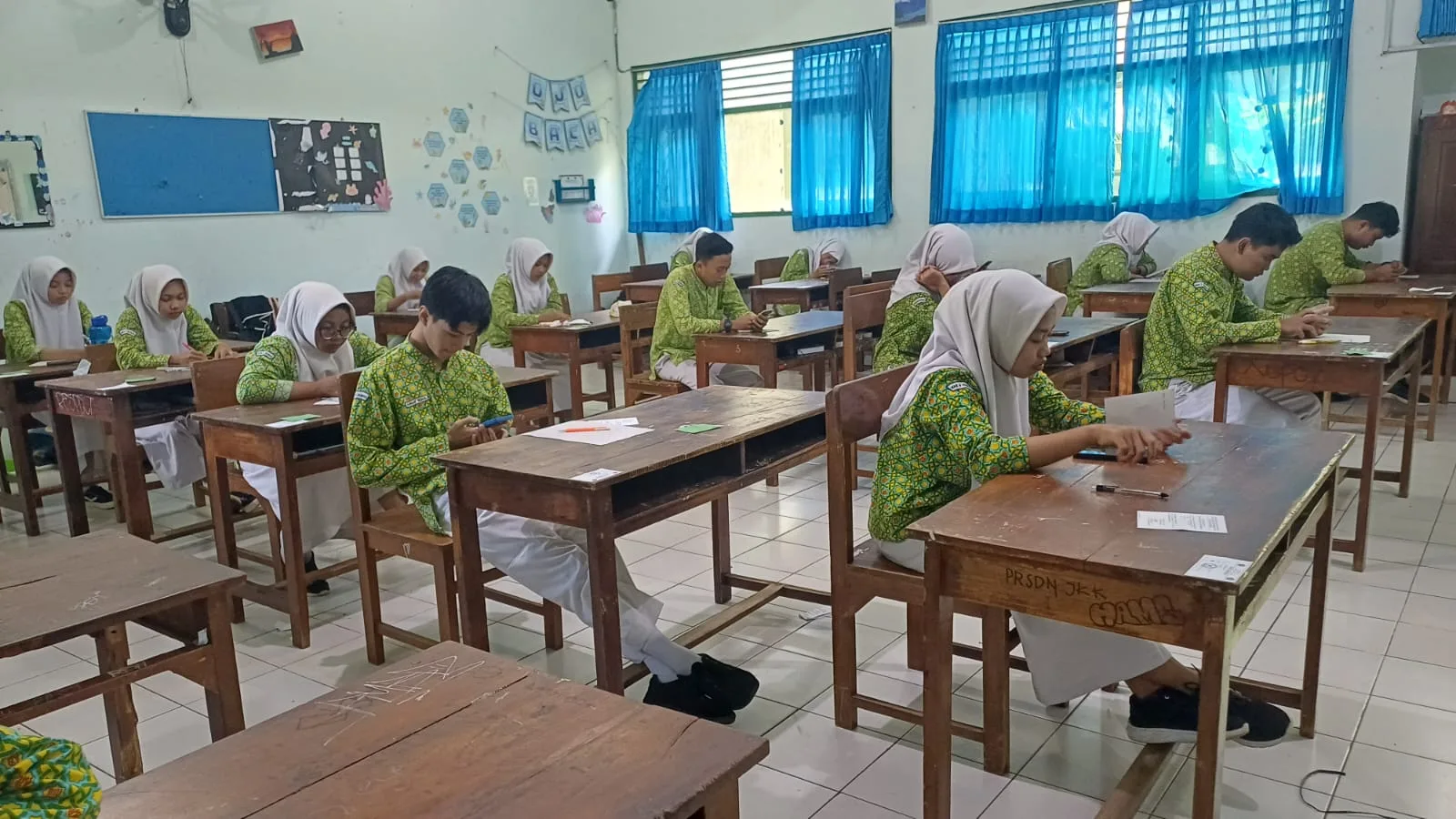 Siswa Kelas XII MAN 5 Sleman Tempuh Ujian Madrasah dengan Khidmat dan Disiplin