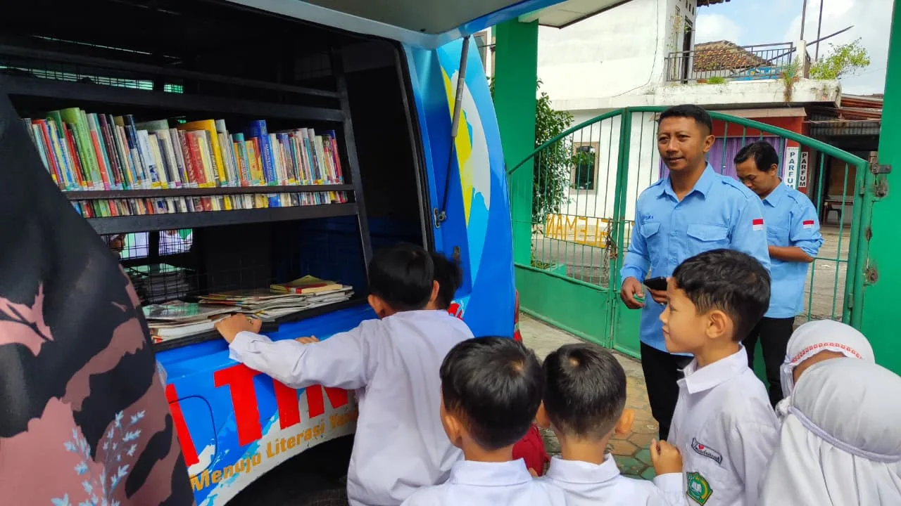 Langkah Nyata Menguatkan Literasi Generasi Madrasah, MIN 2 Sleman Sambut Jelajah Perpustakaan