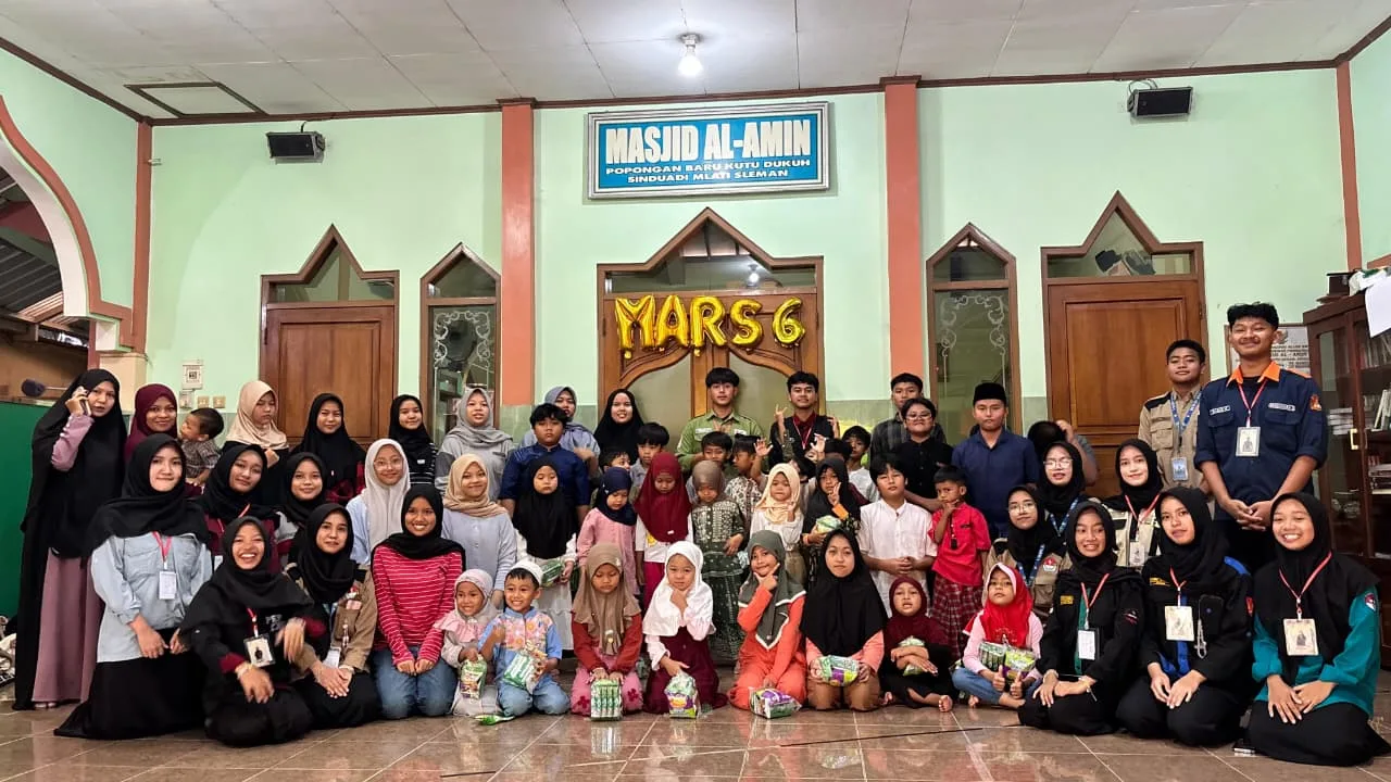 Mengajar Sambil Berbagi Keceriaan, MARS #6 MAN 3 Sleman Kunjungi TPA Sekitar Madrasah