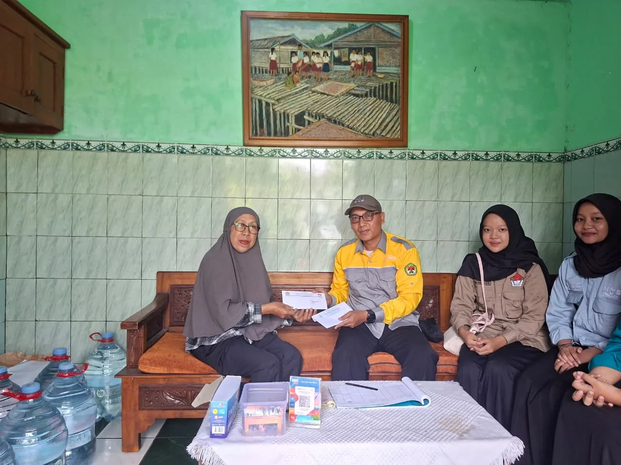 Semangat Berbagi di Bulan Ramadhan, Panitia MARS #6 MAN 3 Sleman Salurkan Donasi ke Panti Asuhan