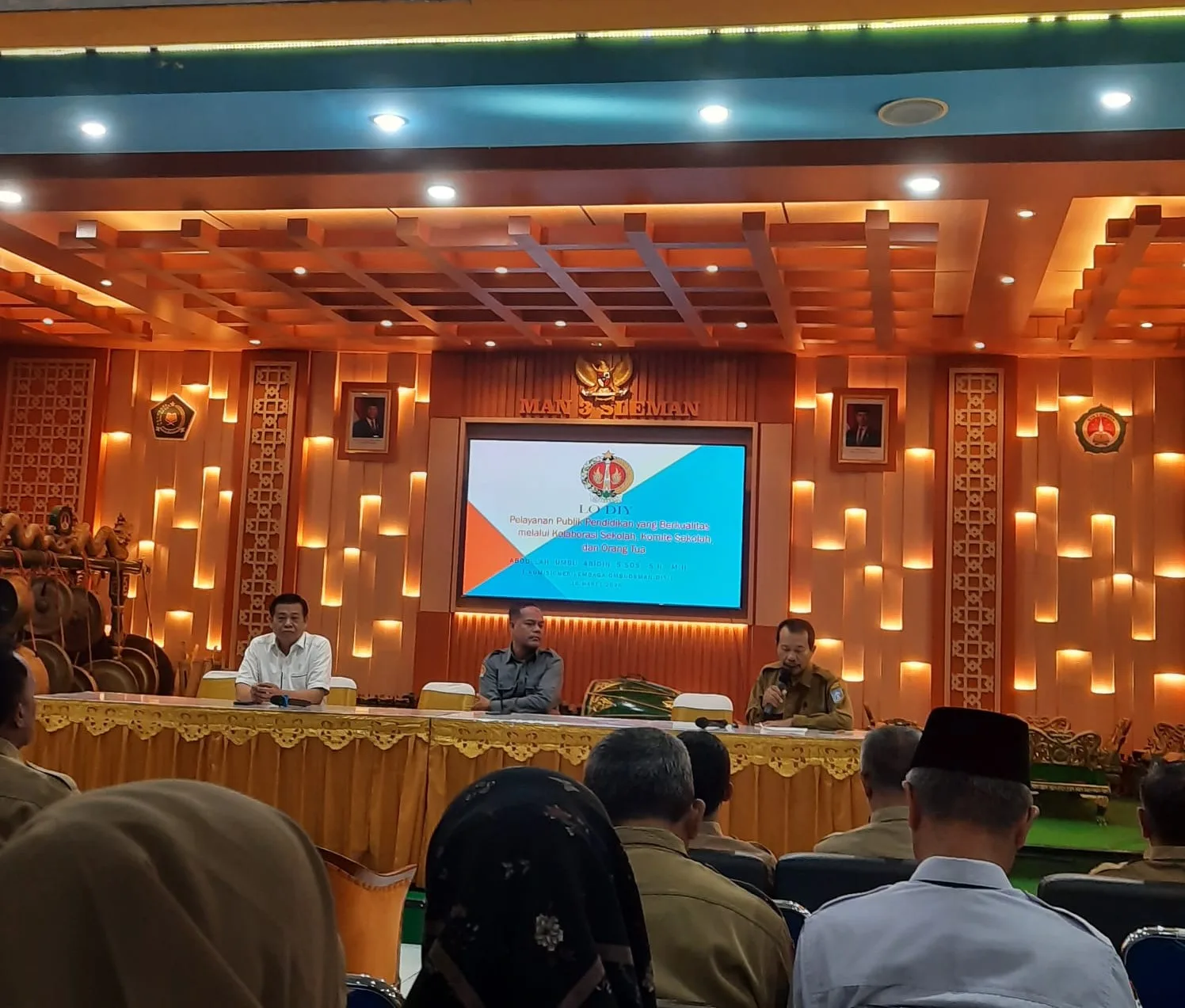 Kamad dan Waka Humas MTsN 4 Sleman Ikuti Penguatan Tata Kelola Pendidikan Bermutu